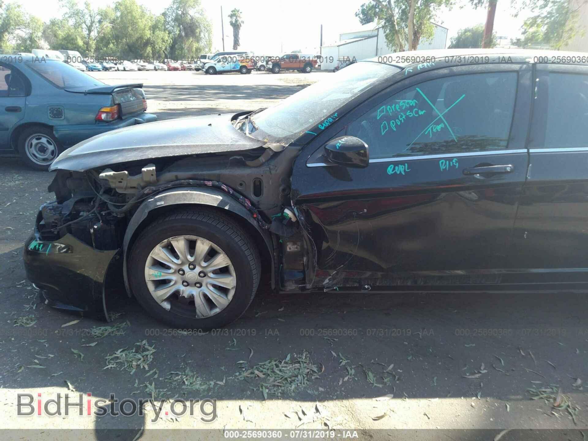 2012 CHRYSLER 200 - VIN: 1C3CCBAB2CN330251 - Фото 6