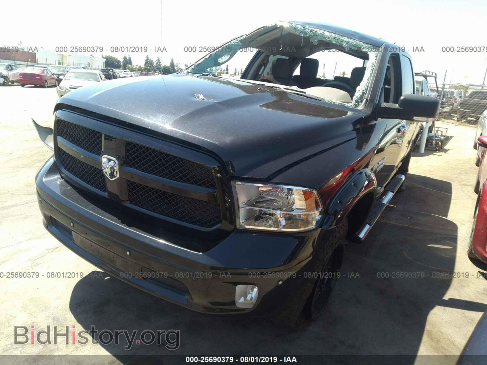2017 RAM 1500 - VIN: 1C6RR7TT2HS655666 - Photo 2