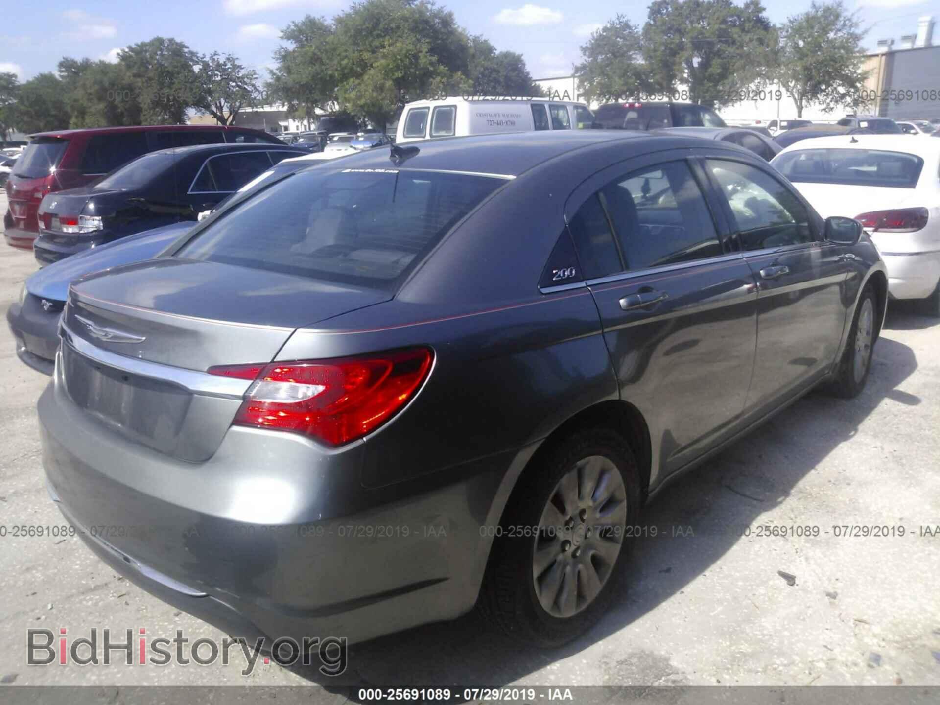2012 CHRYSLER 200 - VIN: 1C3CCBAB9CN268587 - Фото 4