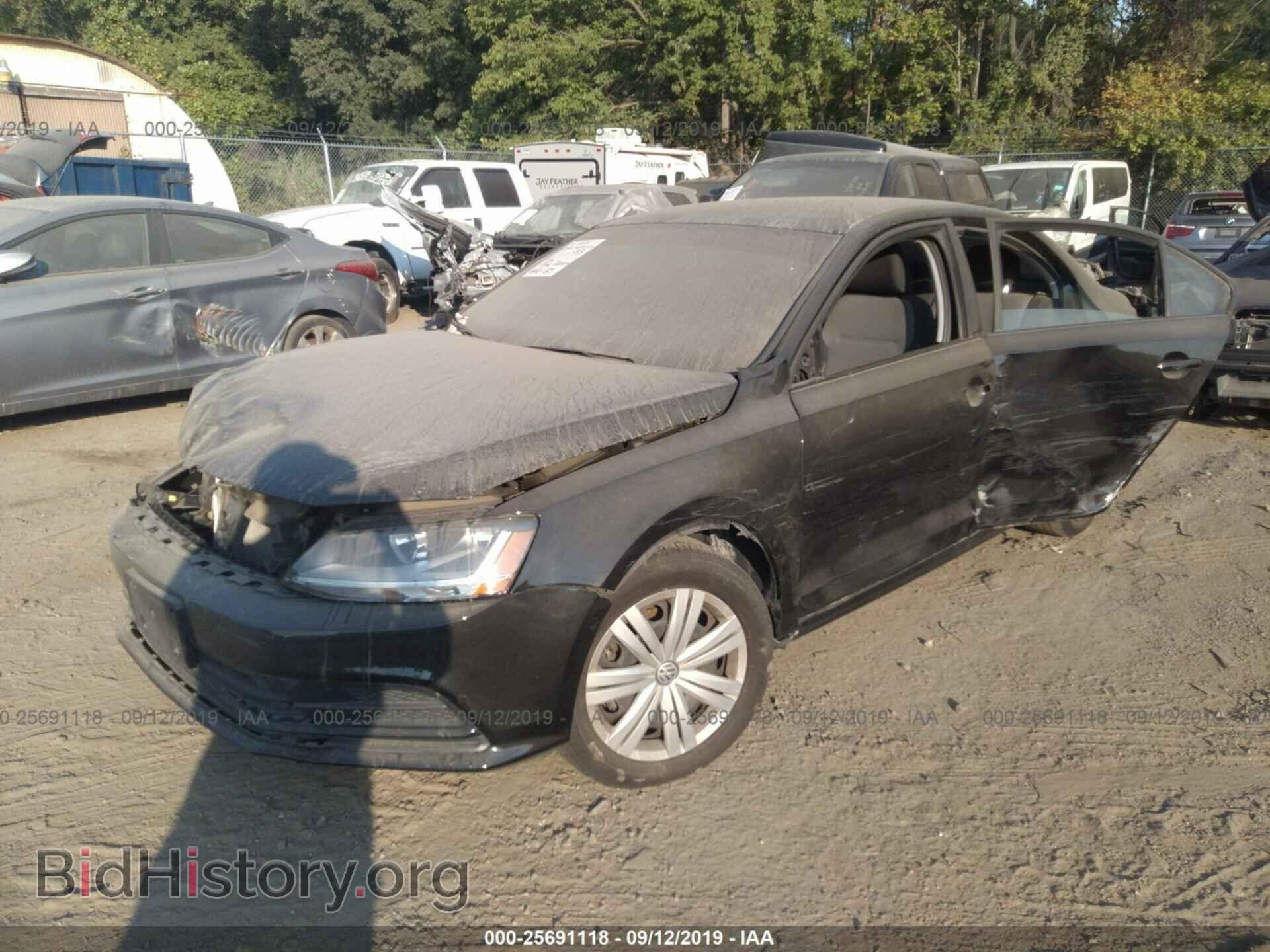 2017 VOLKSWAGEN JETTA - VIN: 3VW2B7AJ5HM347039 - Фото 2