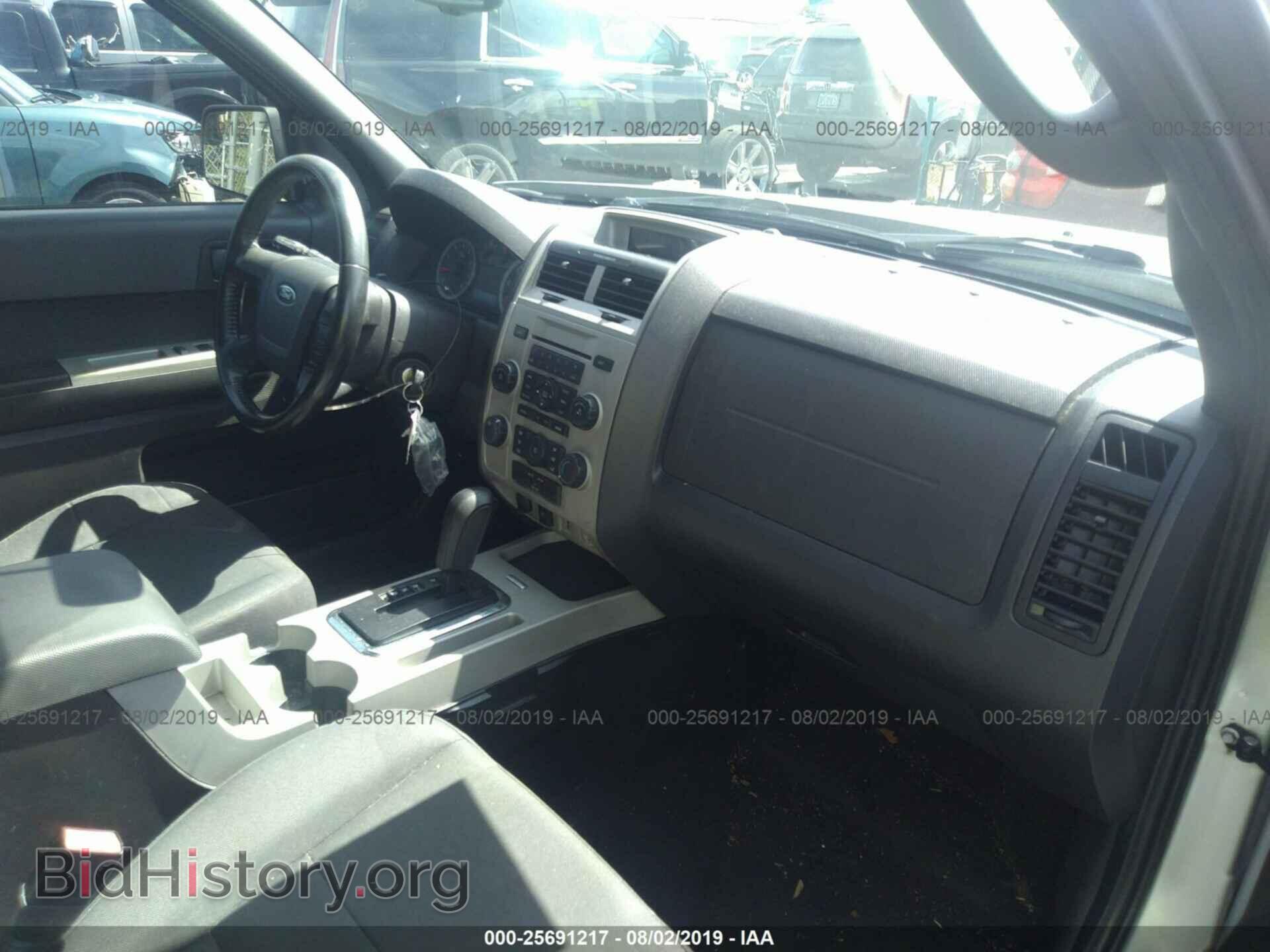 2011 FORD ESCAPE - VIN: 1FMCU0DG2BKC02303 - Photo 5