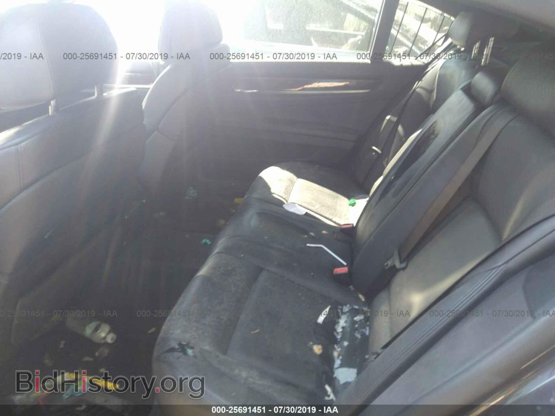 2012 BMW 750 - VIN: WBAKB8C50CC963375 - Фото 8
