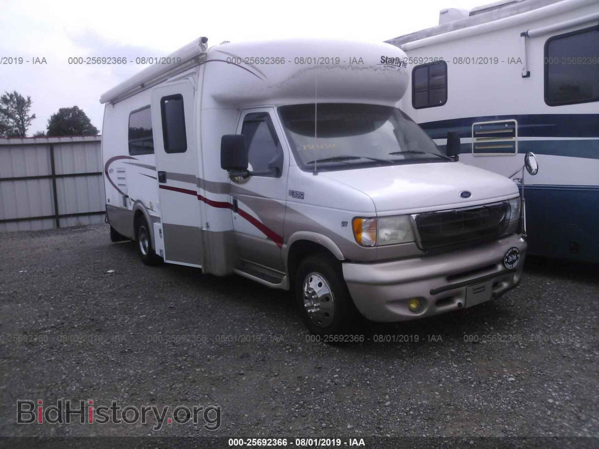 Photo 1FDWE35S02HA74171 - FORD ECONOLINE 2002