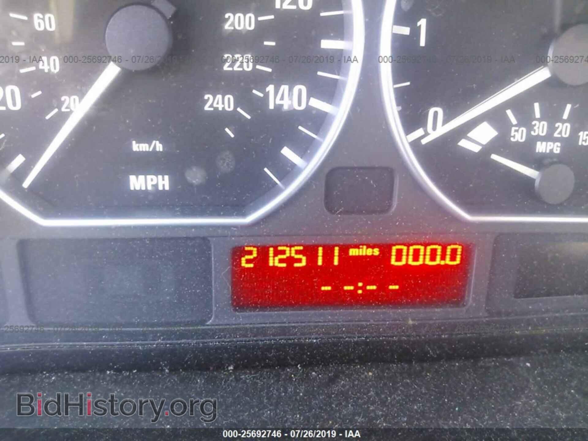 2002 BMW 330 - VIN: WBAEV53422KM19409 - Photo 7