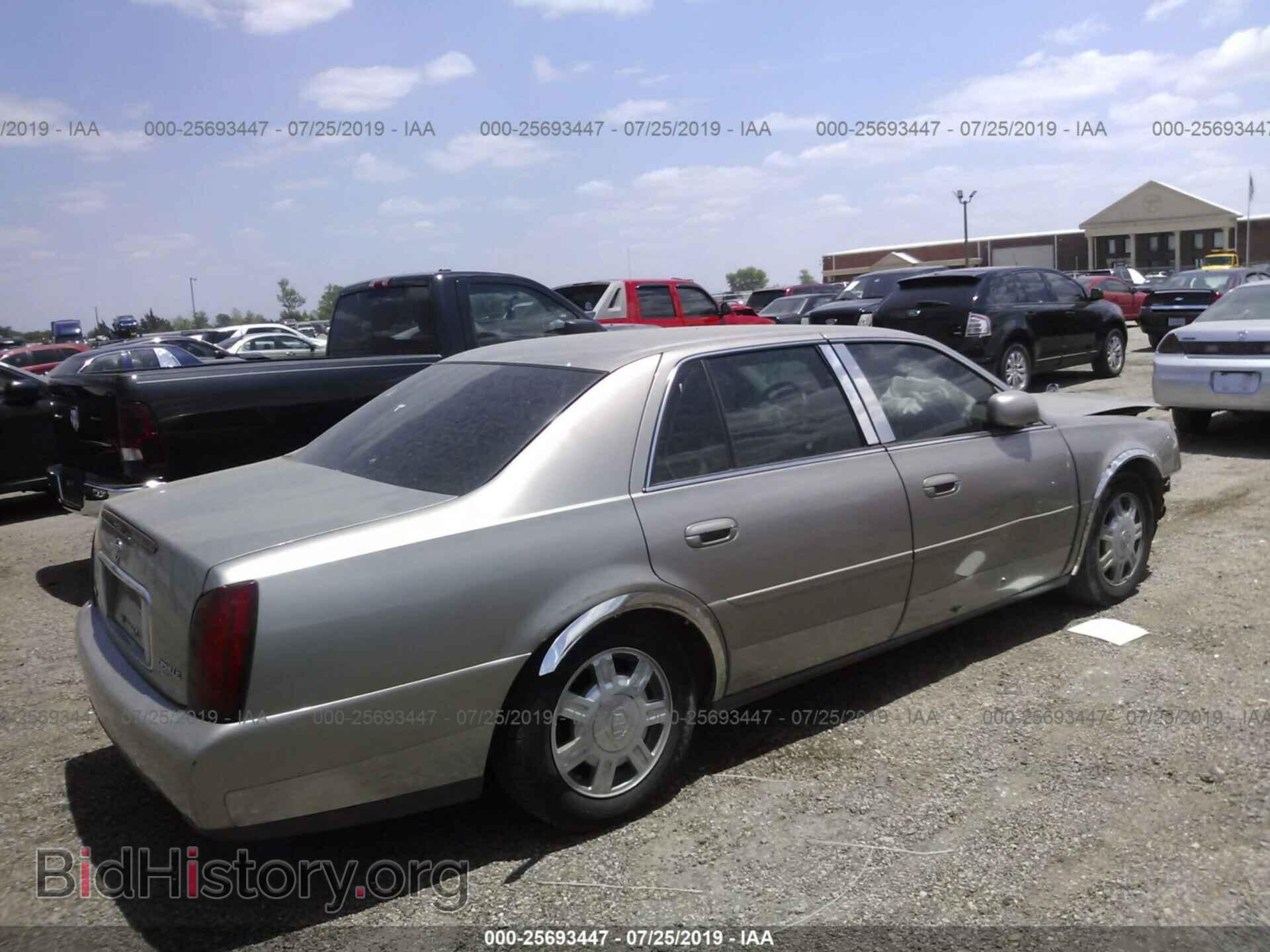 2004 CADILLAC DEVILLE - VIN: 1G6KD54Y04U223182 - Photo 4