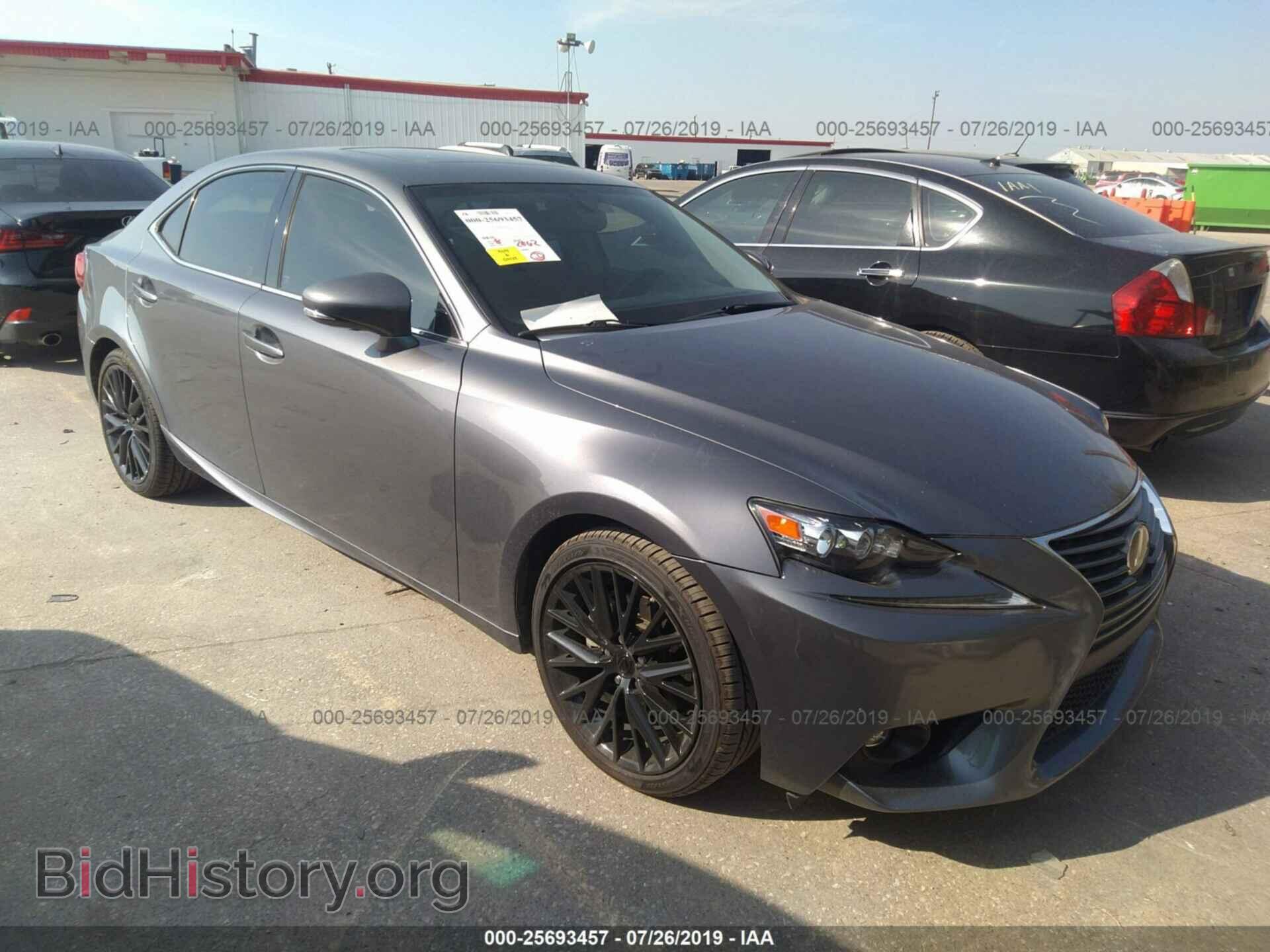 Photo JTHBF1D20F5056779 - LEXUS IS 2015