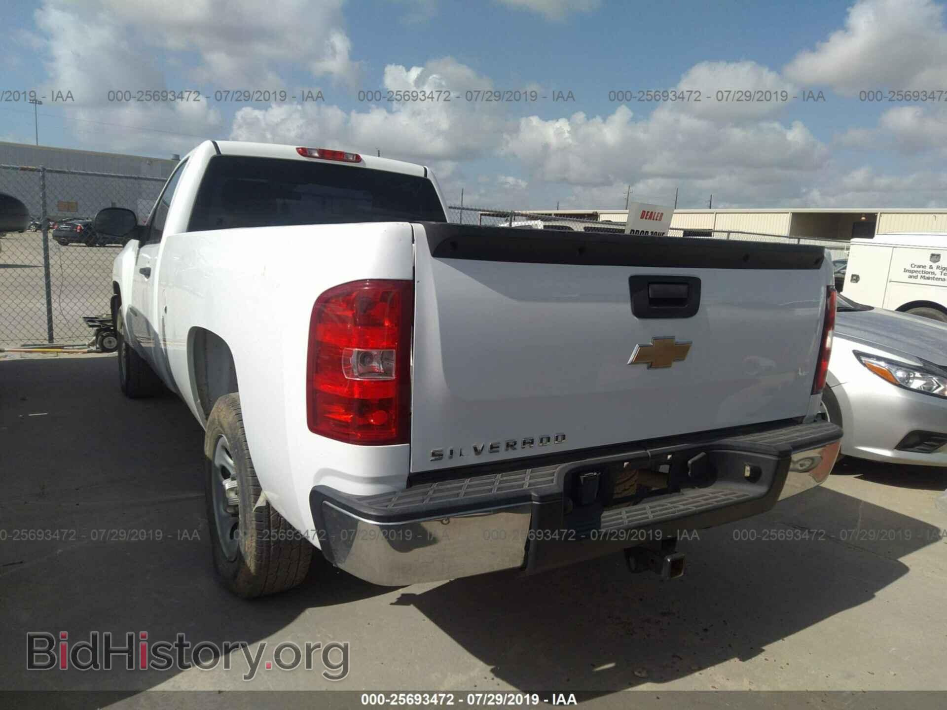 2011 CHEVROLET SILVERADO - VIN: 1GCNCPEA2BZ460489 - Фото 3