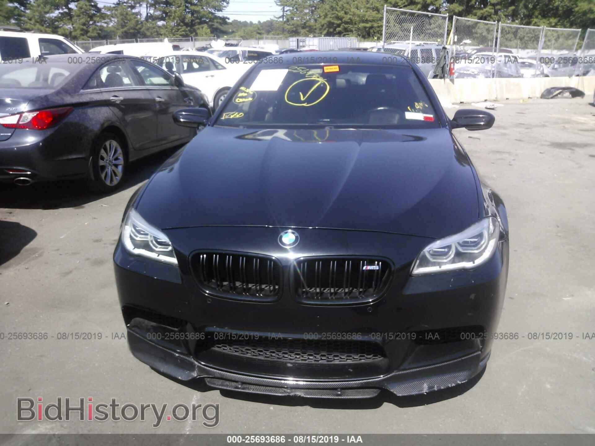 2015 BMW M5 - VIN: WBSFV9C59FD594685 - Фото 6