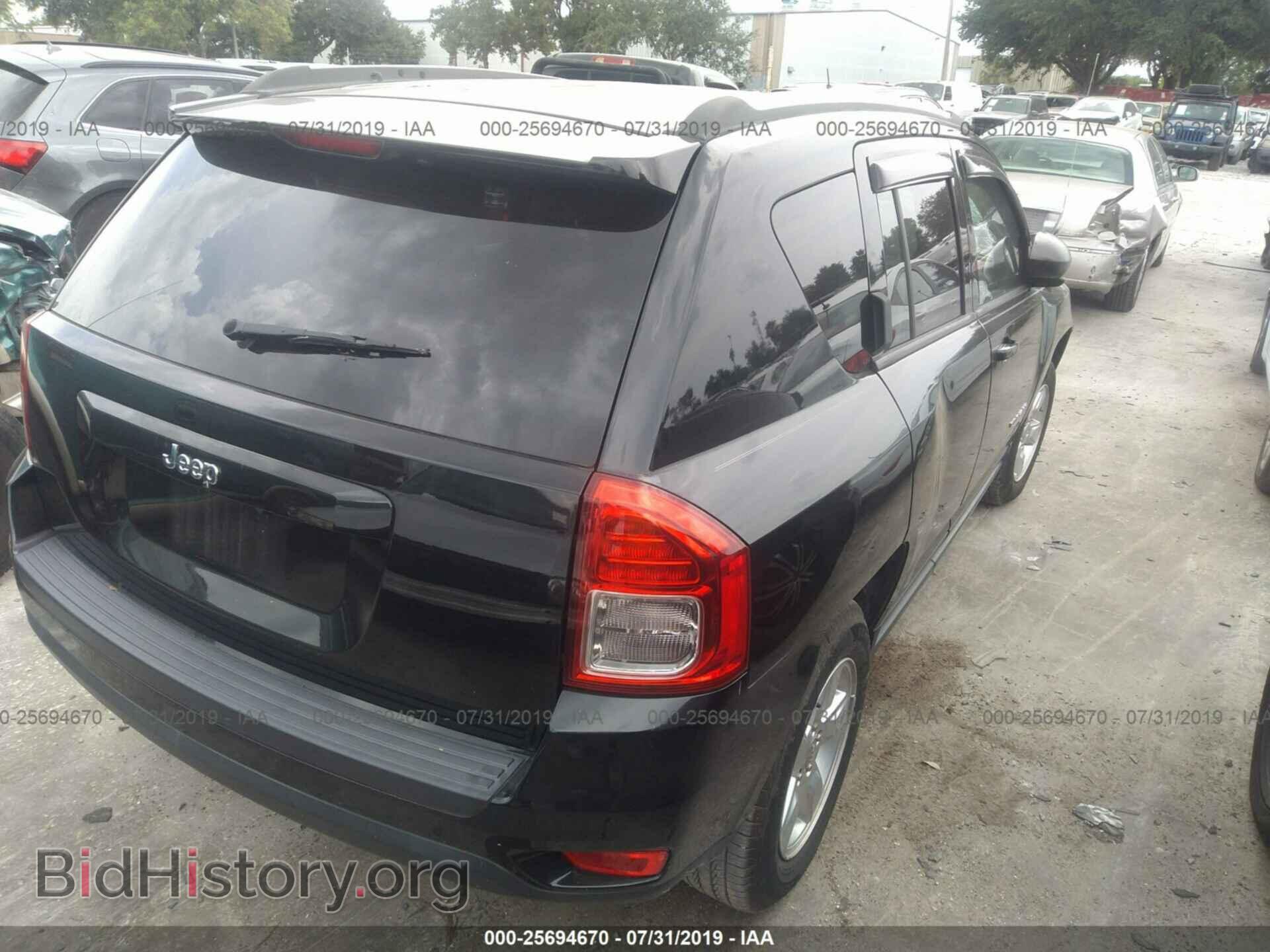 2013 JEEP COMPASS - VIN: 1C4NJCBAXDD136564 - Фото 4
