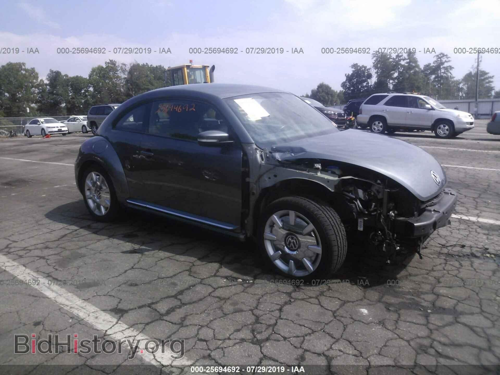 Фотография 3VWJP7AT3CM646830 - VOLKSWAGEN BEETLE 2012