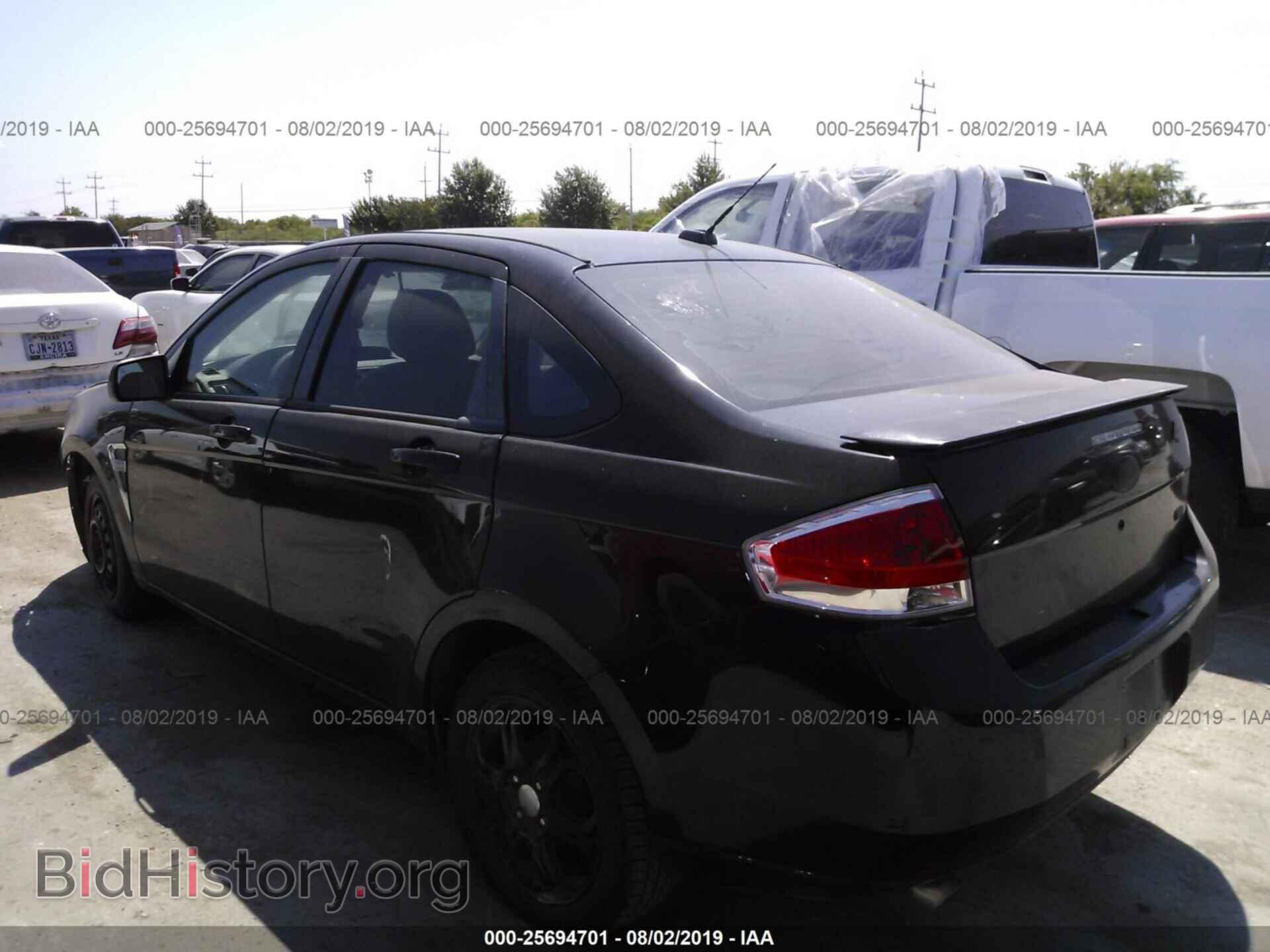 2008 FORD FOCUS - VIN: 1FAHP35N18W270339 - Фото 3