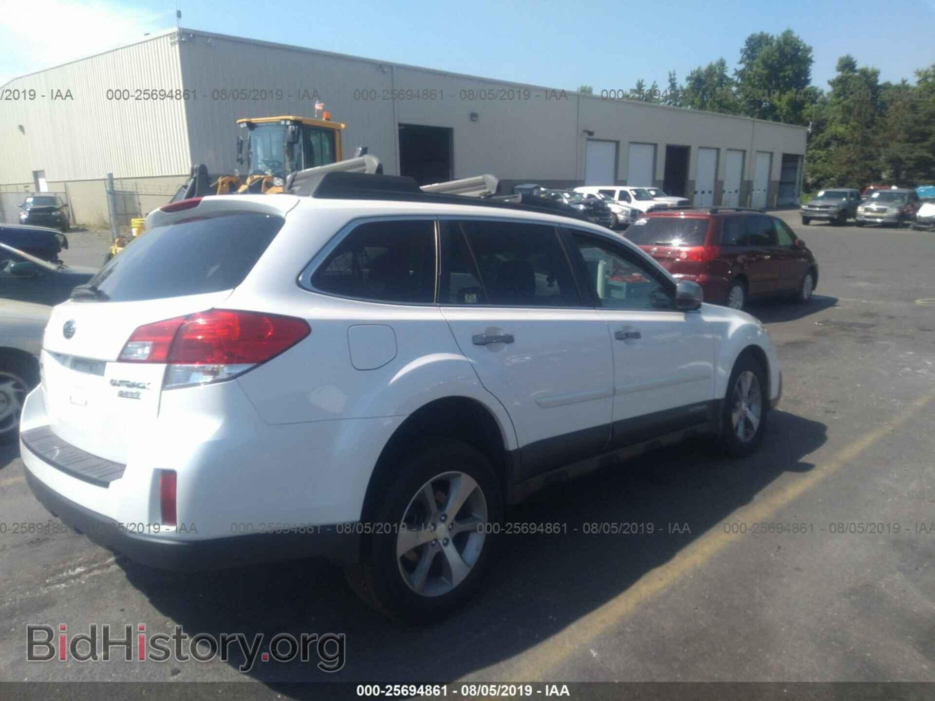 2014 SUBARU OUTBACK - VIN: 4S4BRBPC0E3296102 - Фото 4