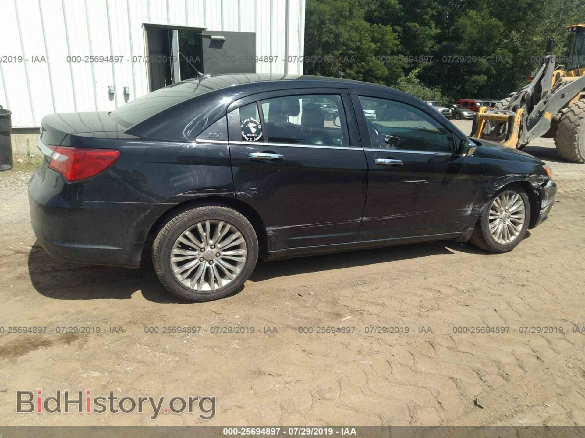 2012 CHRYSLER 200 - VIN: 1C3CCBCB1CN255457 - Фото 4