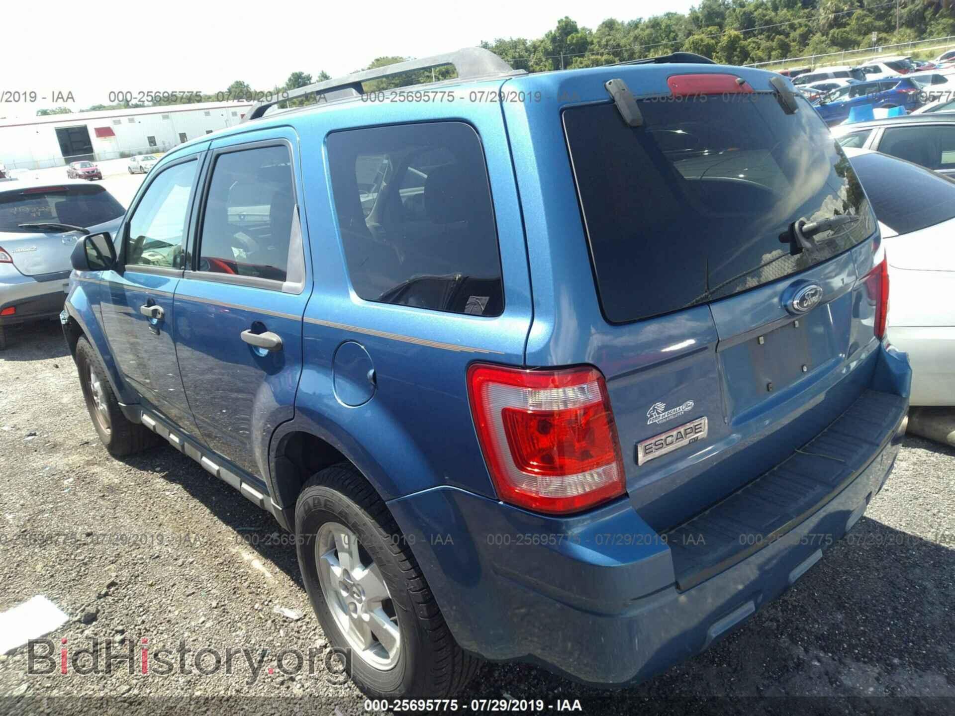 2009 FORD ESCAPE - VIN: 1FMCU037X9KA24846 - Фото 3