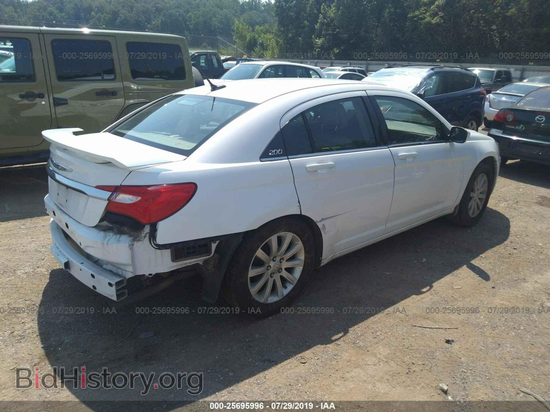 2011 CHRYSLER 200 - VIN: 1C3BC1FB6BN599074 - Фото 4