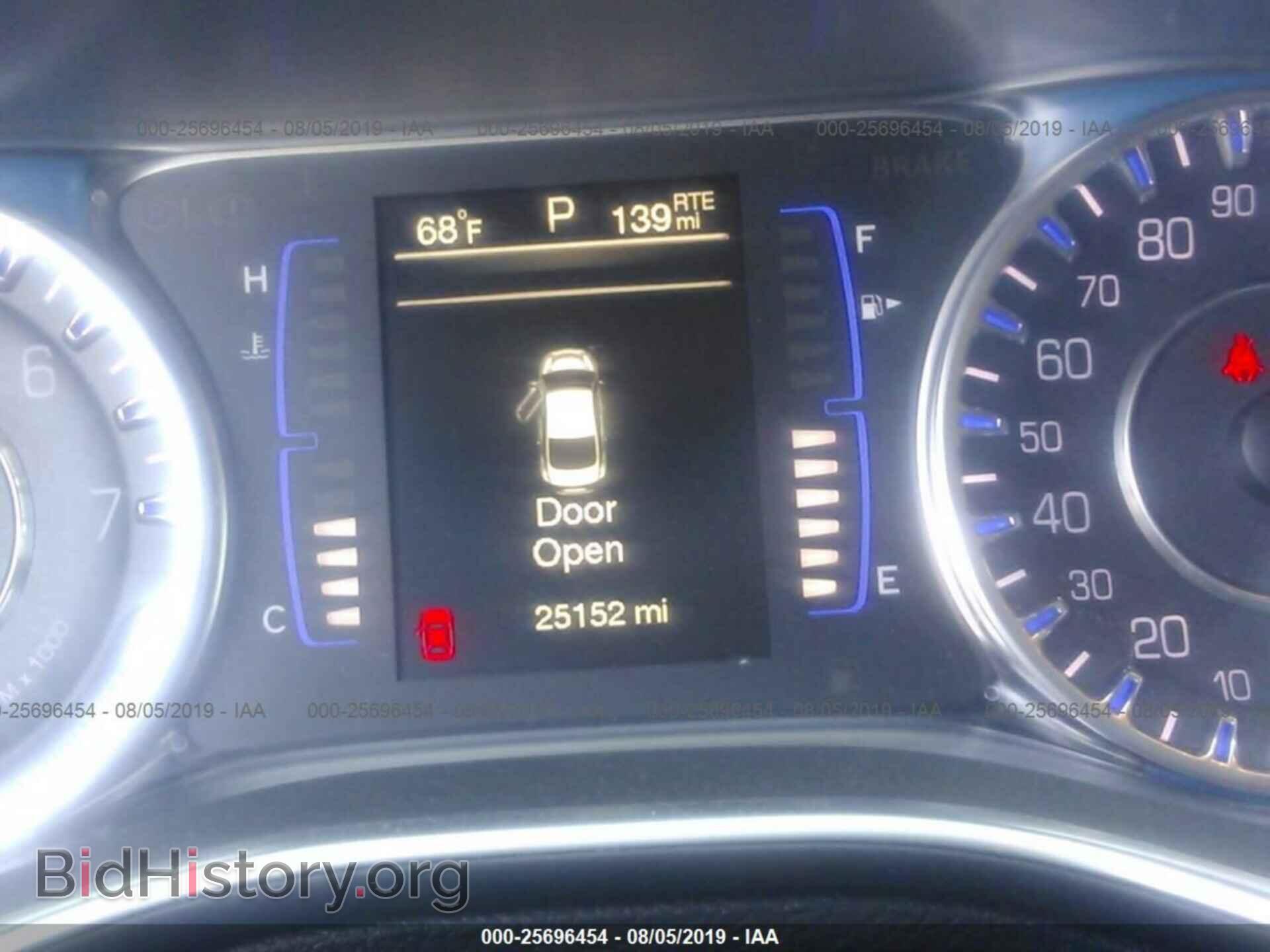 2016 CHRYSLER 200 - VIN: 1C3CCCAG1GN138763 - Photo 7