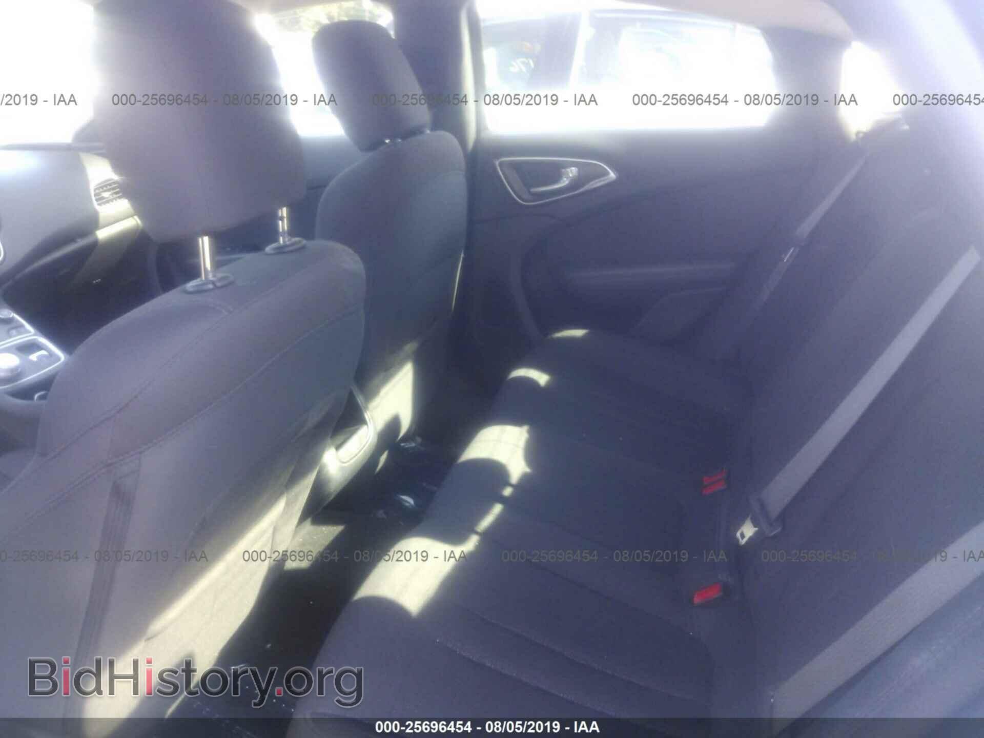 2016 CHRYSLER 200 - VIN: 1C3CCCAG1GN138763 - Photo 8