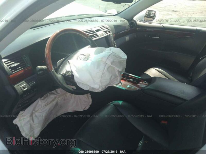 2010 Lexus LS (VIN JTHBL5EF5A5092249) — photo 5 of 10
