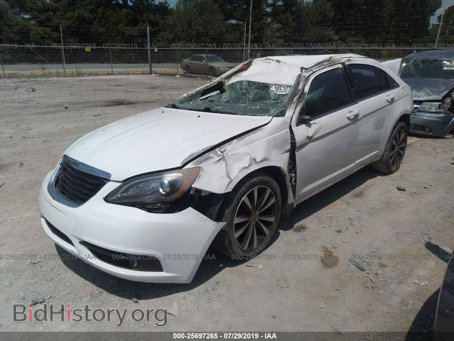 2013 CHRYSLER 200 - VIN: 1C3CCBBB6DN674293 - Photo 2
