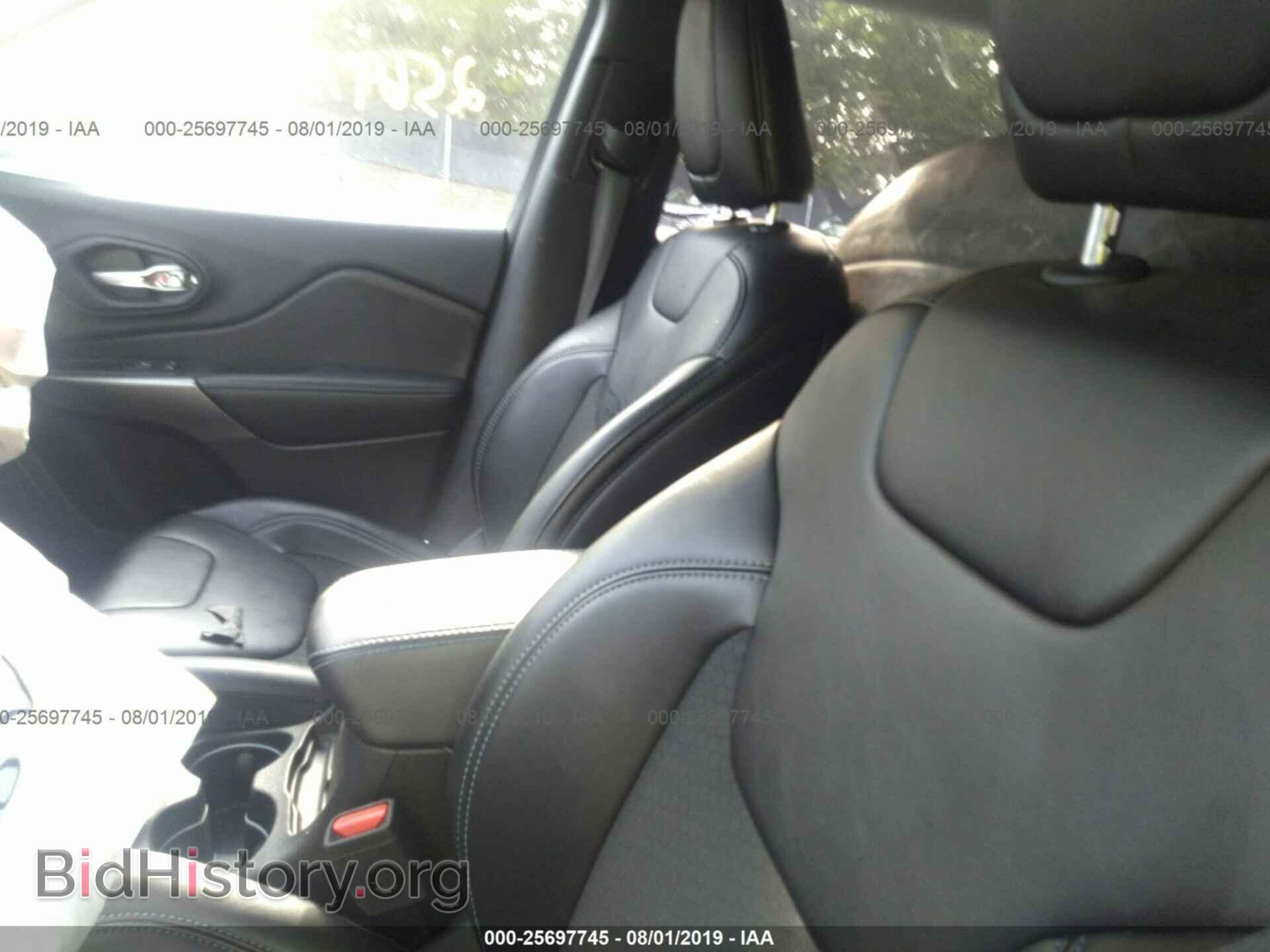 2019 JEEP CHEROKEE - VIN: 1C4PJMLB8KD193882 - Photo 8