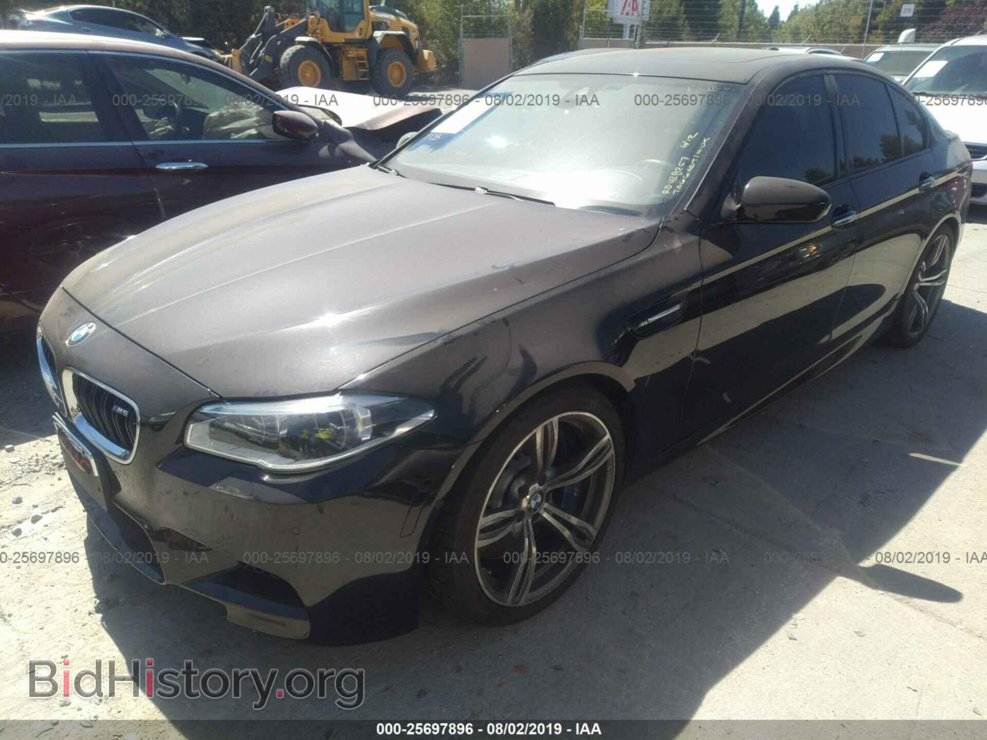 2014 BMW M5 - VIN: WBSFV9C58ED593235 - Photo 2