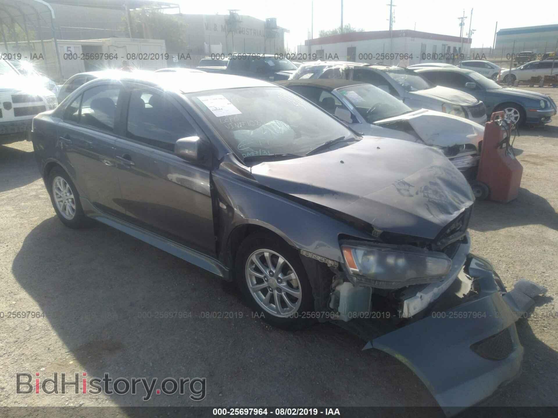 Photo JA32U2FU6BU041083 - MITSUBISHI LANCER 2011