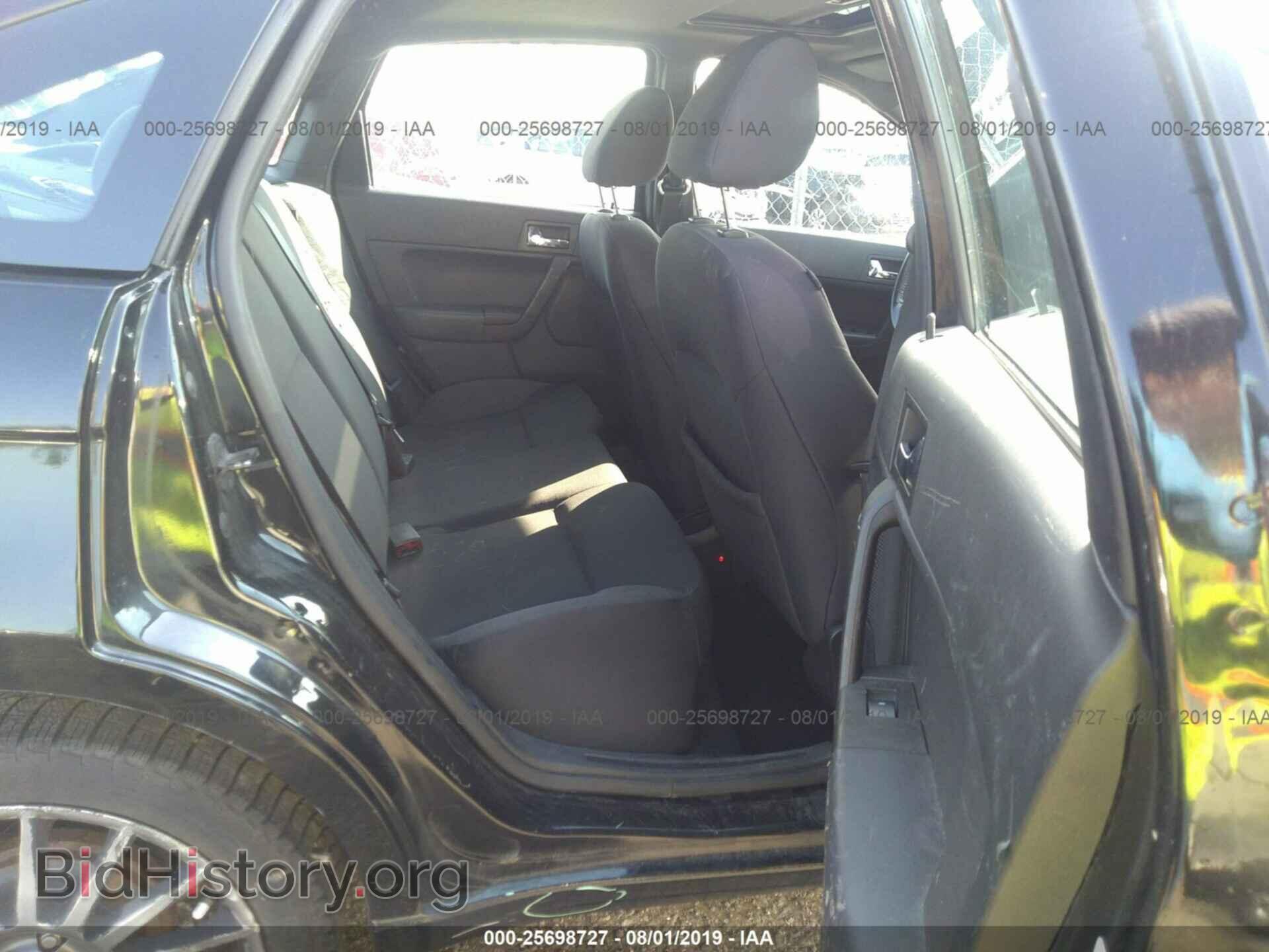 2011 FORD FOCUS - VIN: 1FAHP3GN6BW128475 - Photo 8