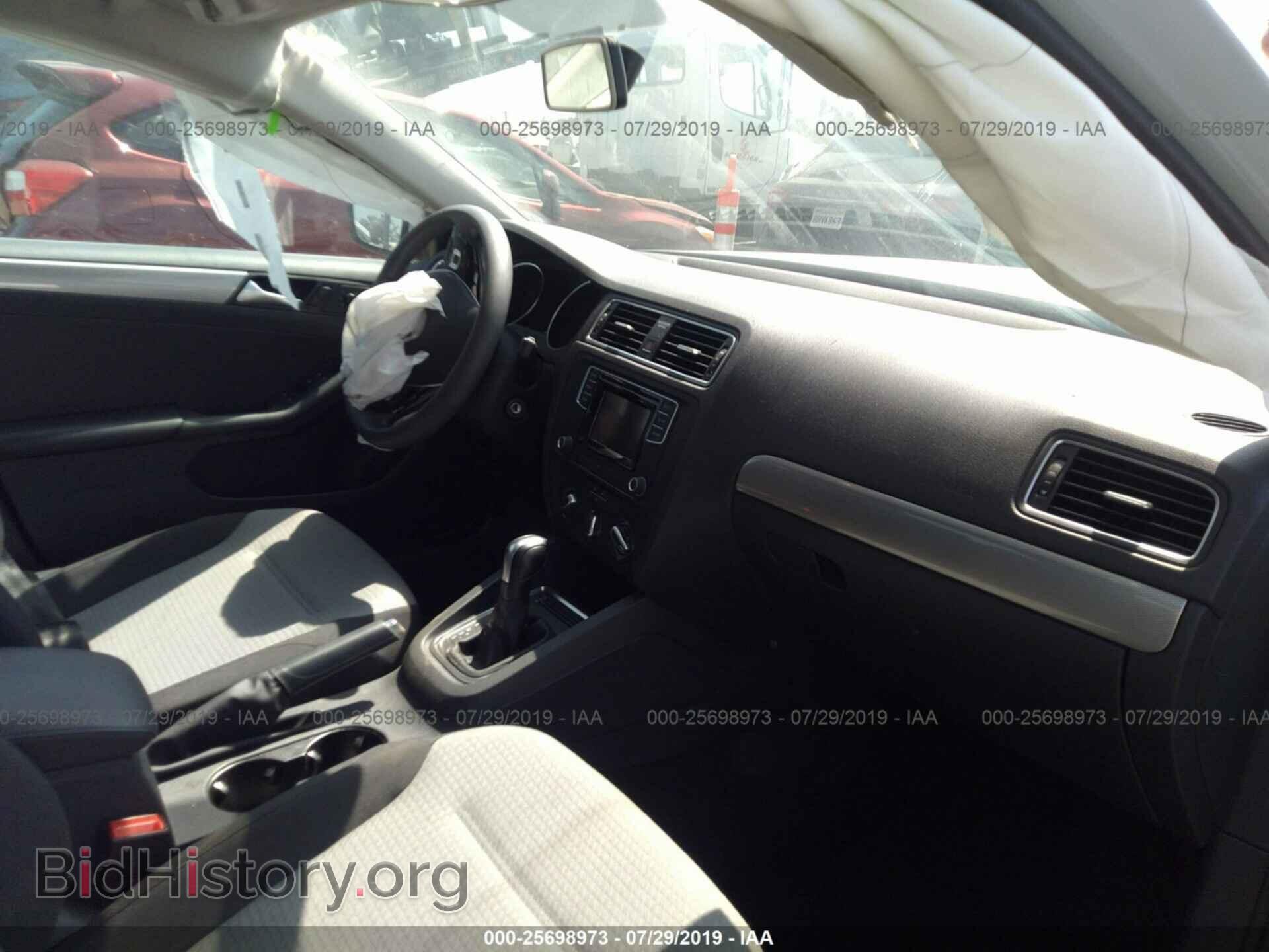 2017 VOLKSWAGEN JETTA - VIN: 3VW2B7AJ3HM324150 - Фото 5