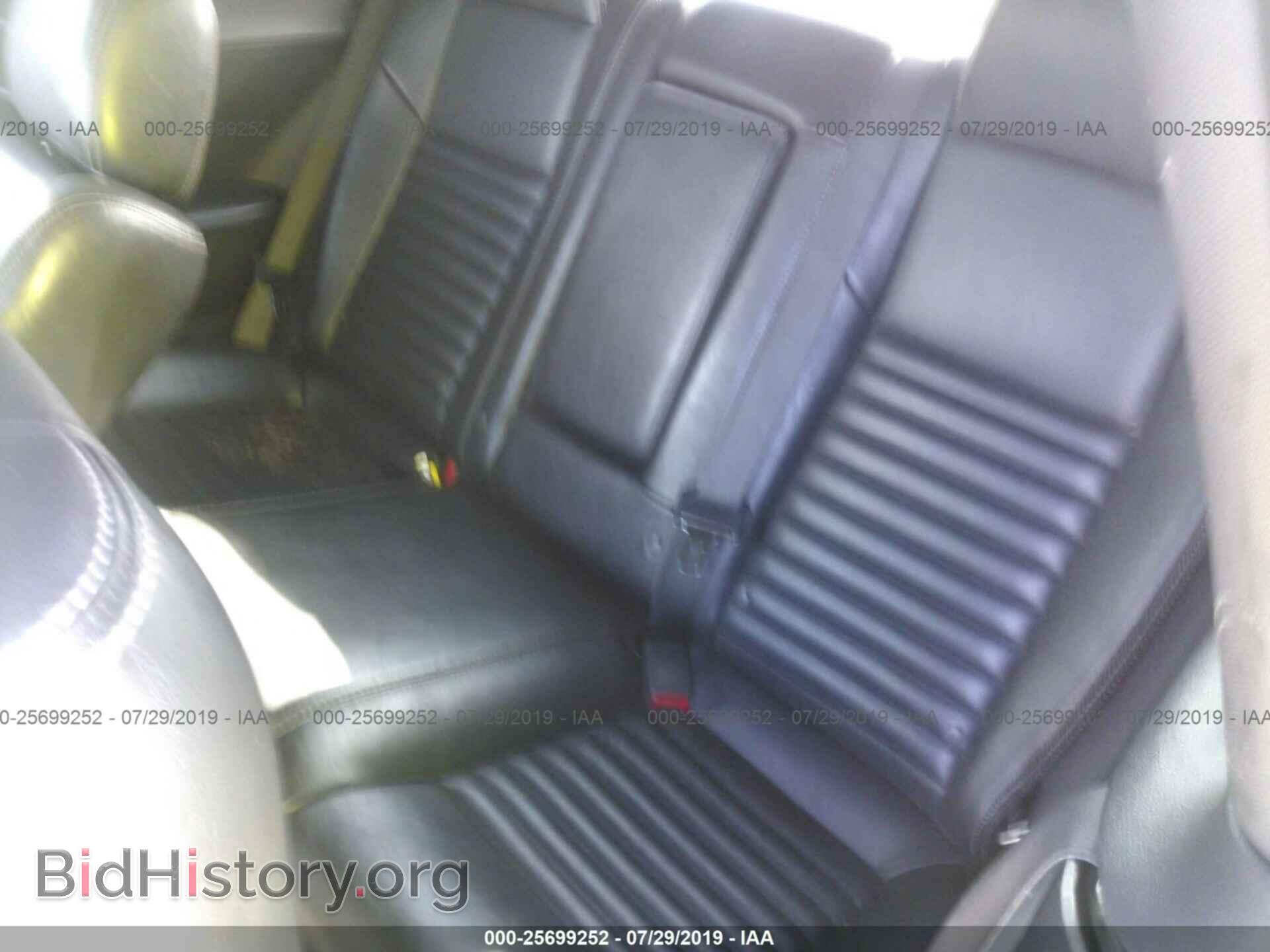 2010 DODGE CHALLENGER - VIN: 2B3CJ4DVXAH103500 - Photo 8