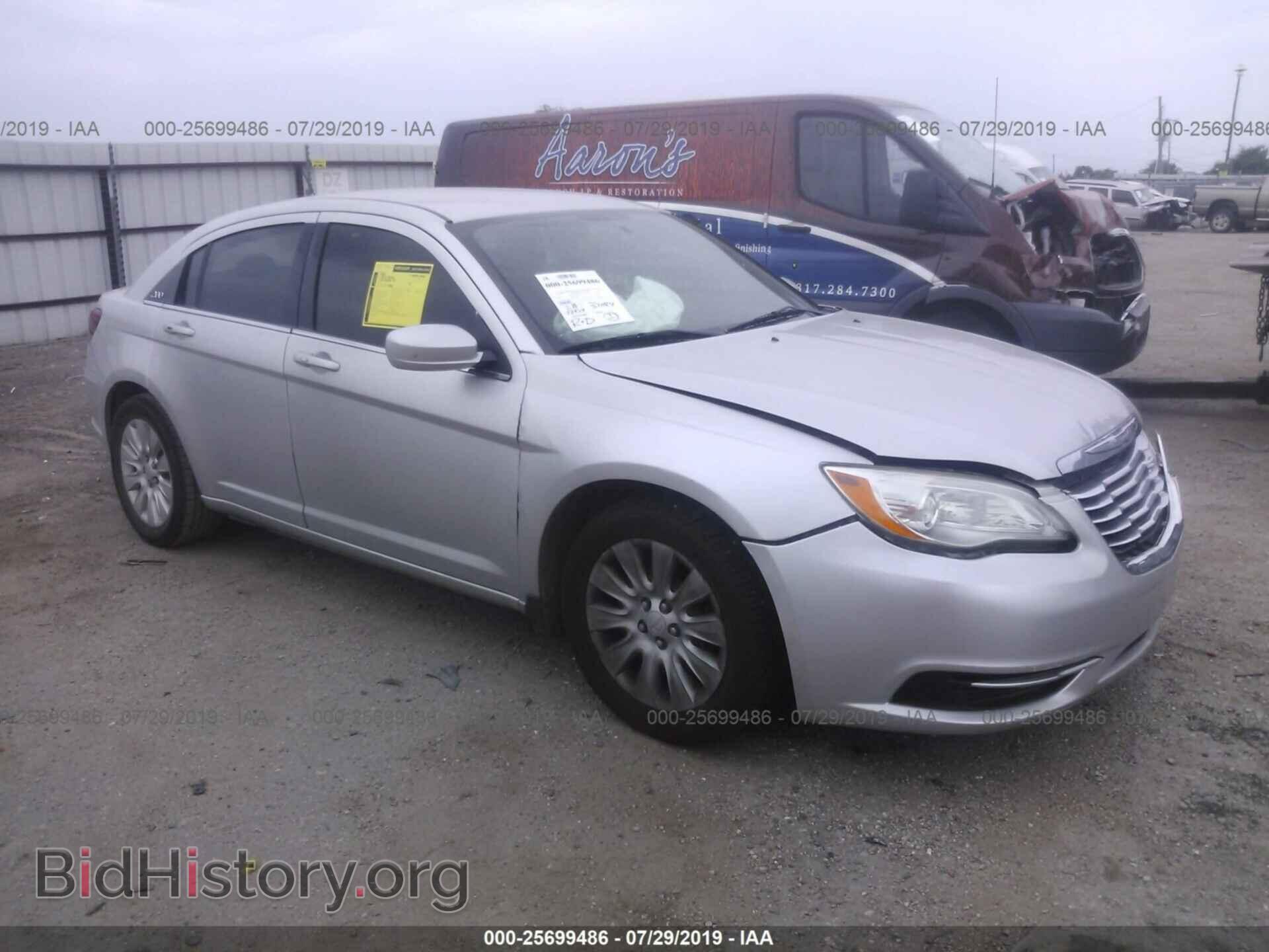 Photo 1C3BC4FB1BN550964 - CHRYSLER 200 2011