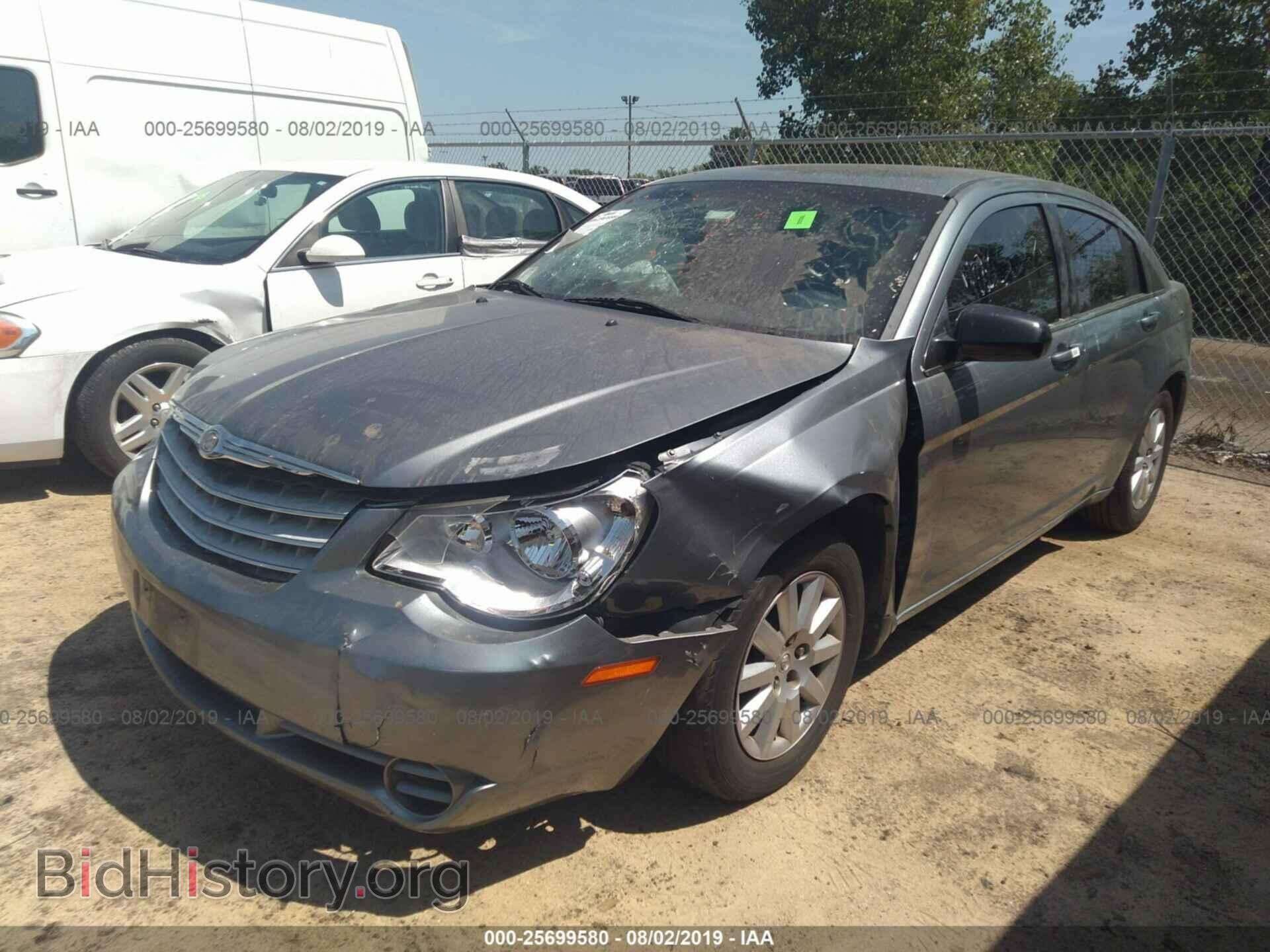 2010 CHRYSLER SEBRING - VIN: 1C3CC4FB6AN193025 - Фото 2