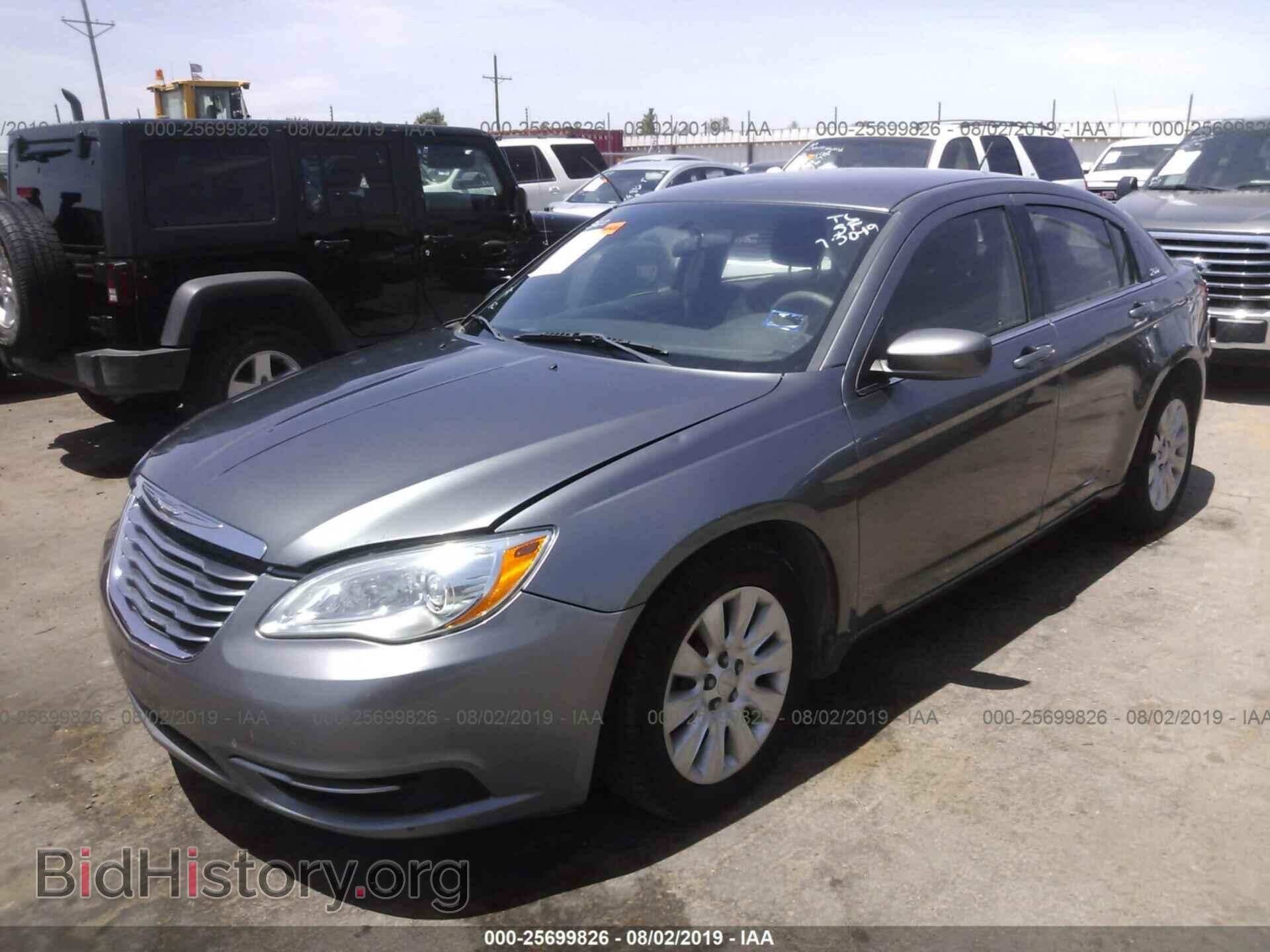 2012 CHRYSLER 200 - VIN: 1C3CCBAB9CN292176 - Фото 2