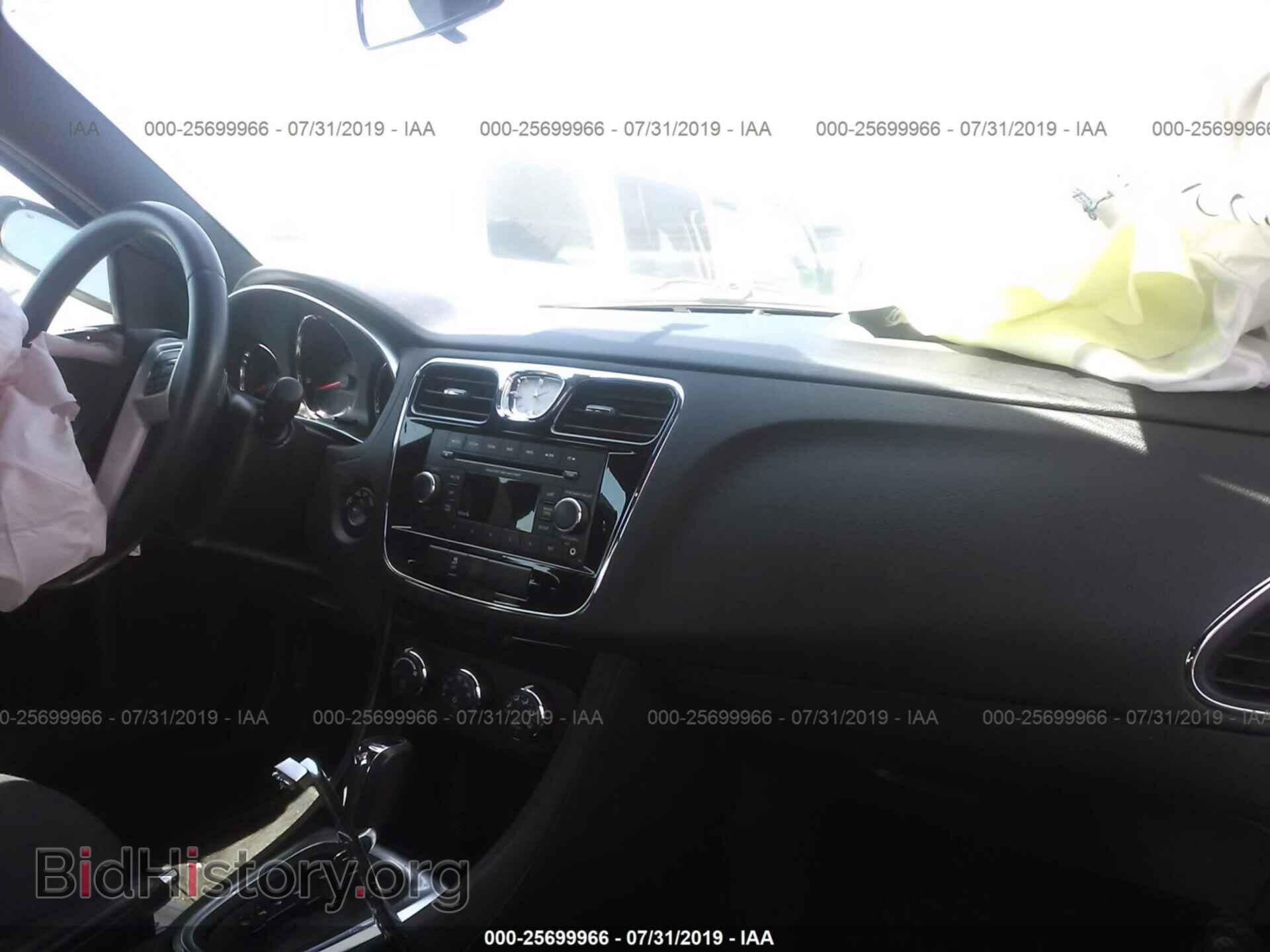 2012 CHRYSLER 200 - VIN: 1C3CCBBG1CN267914 - Фото 5