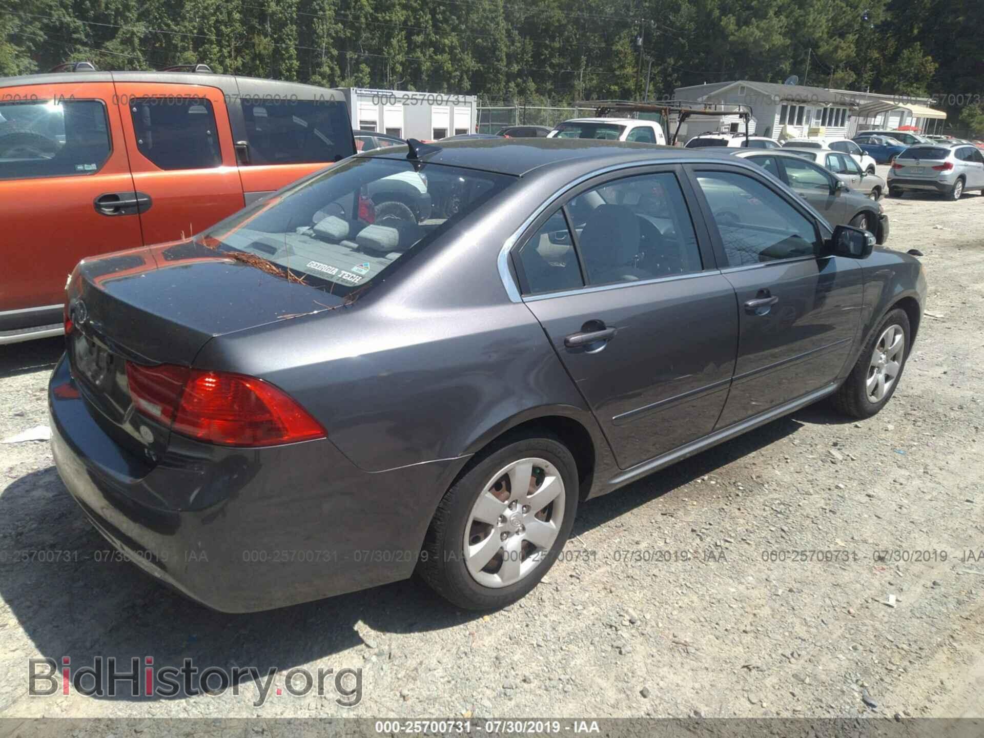2009 KIA OPTIMA - VIN: KNAGE228095297220 - Фото 4