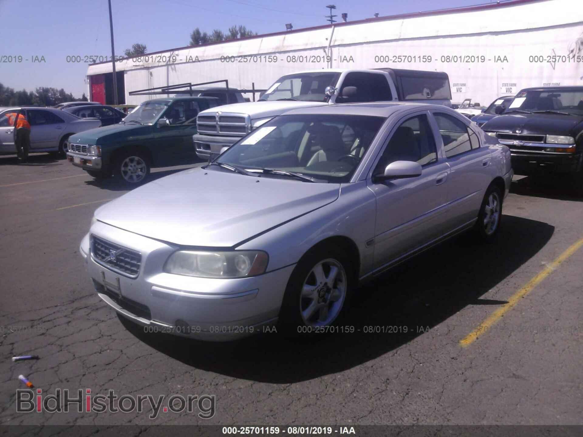 2005 VOLVO S60 - VIN: YV1RS547852453455 - Фото 2