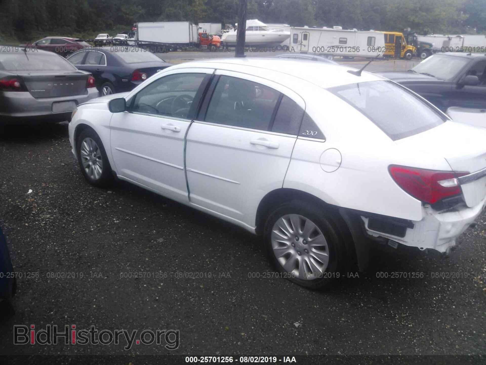 2012 CHRYSLER 200 - VIN: 1C3CCBAB1CN318009 - Photo 3