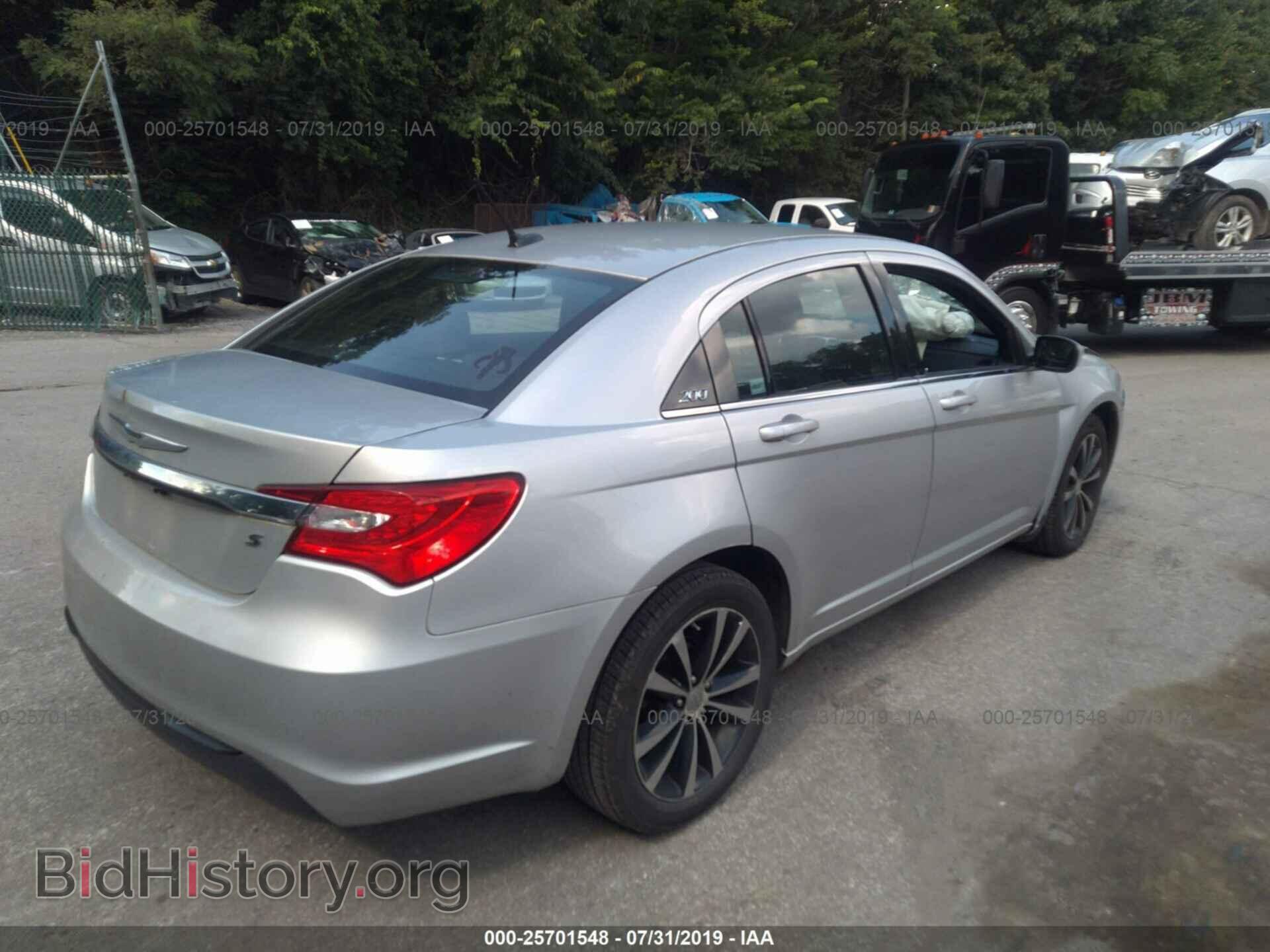 2012 CHRYSLER 200 - VIN: 1C3CCBBG9CN263416 - Фото 4