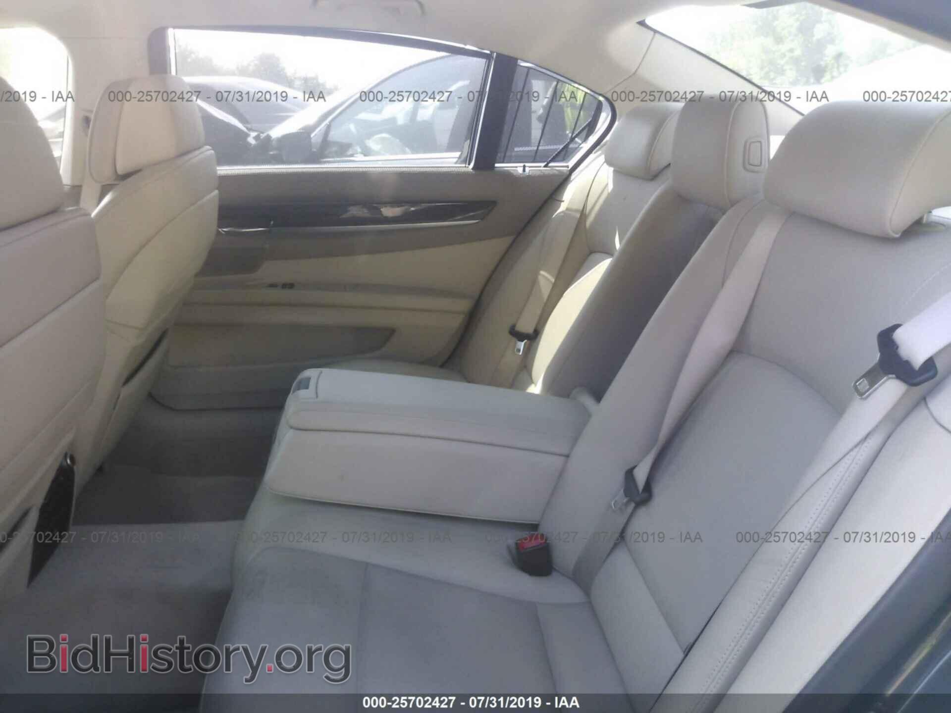 2012 BMW 750 - VIN: WBAKC8C56CC435756 - Фото 8