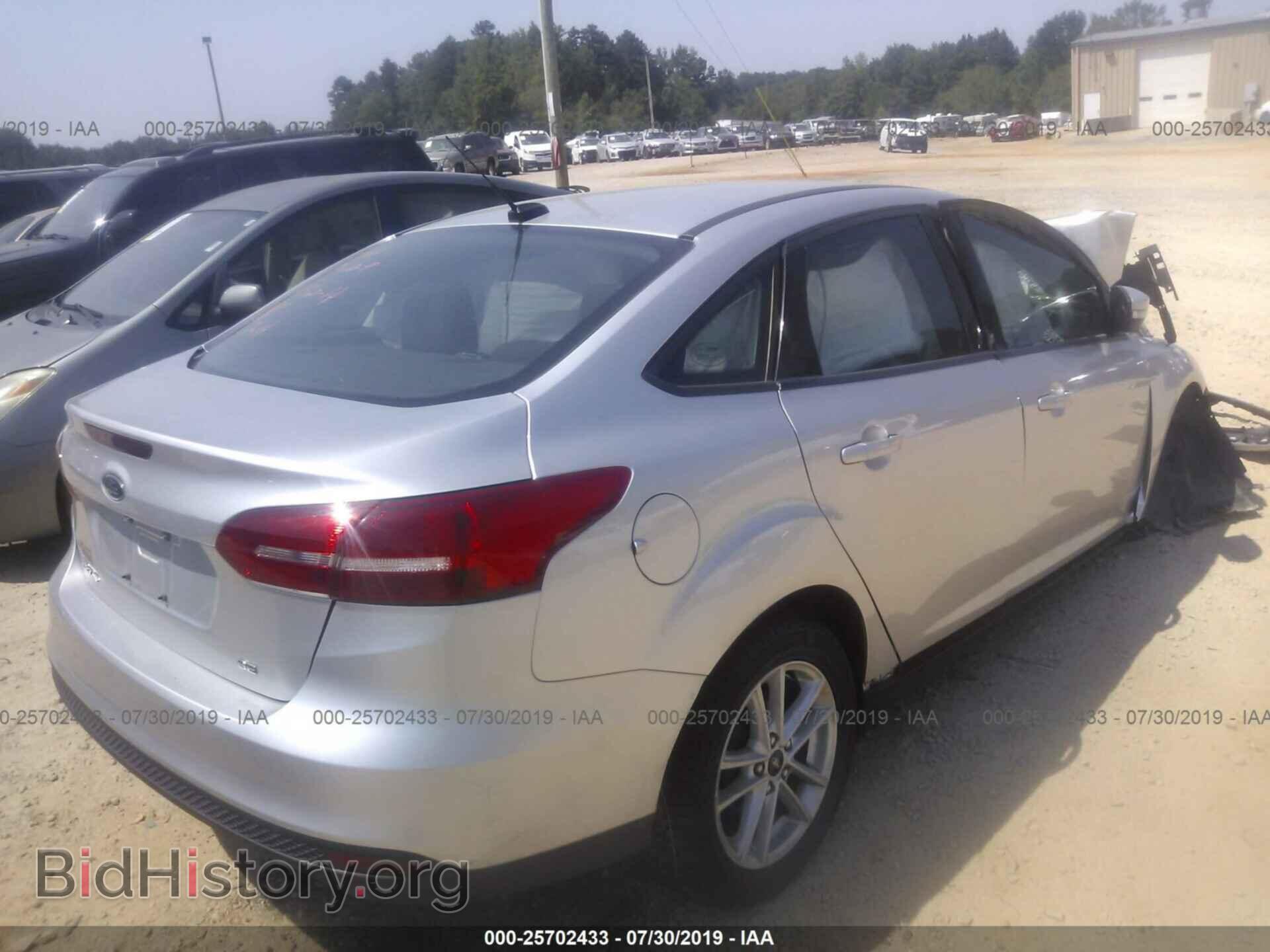 2017 FORD FOCUS - VIN: 1FADP3F25HL271398 - Photo 4