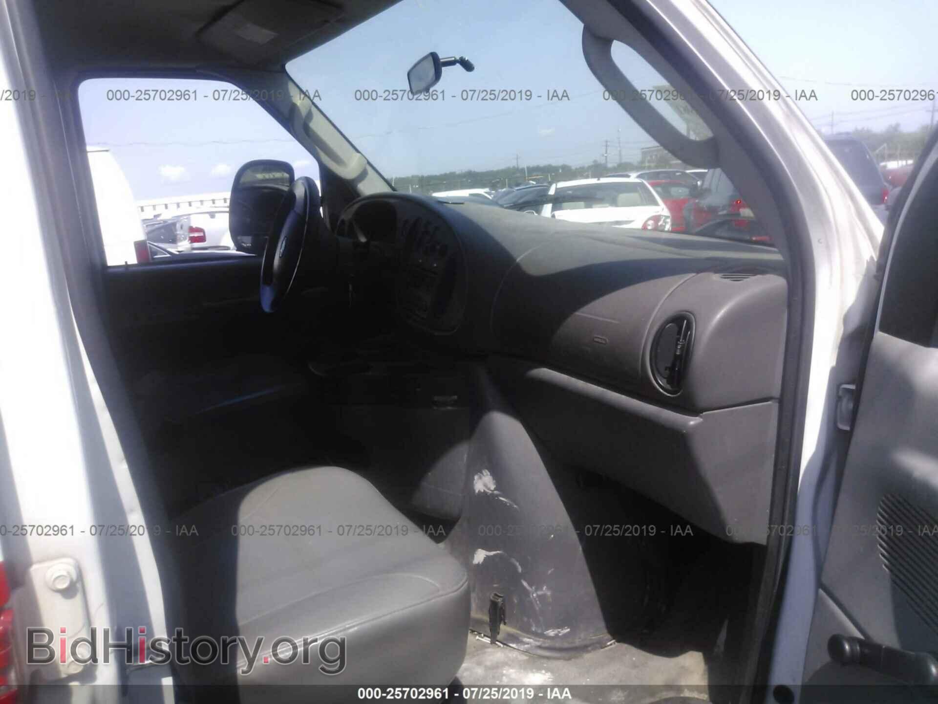 2008 FORD ECONOLINE - VIN: 1FTNE24L68DA03545 - Фото 5