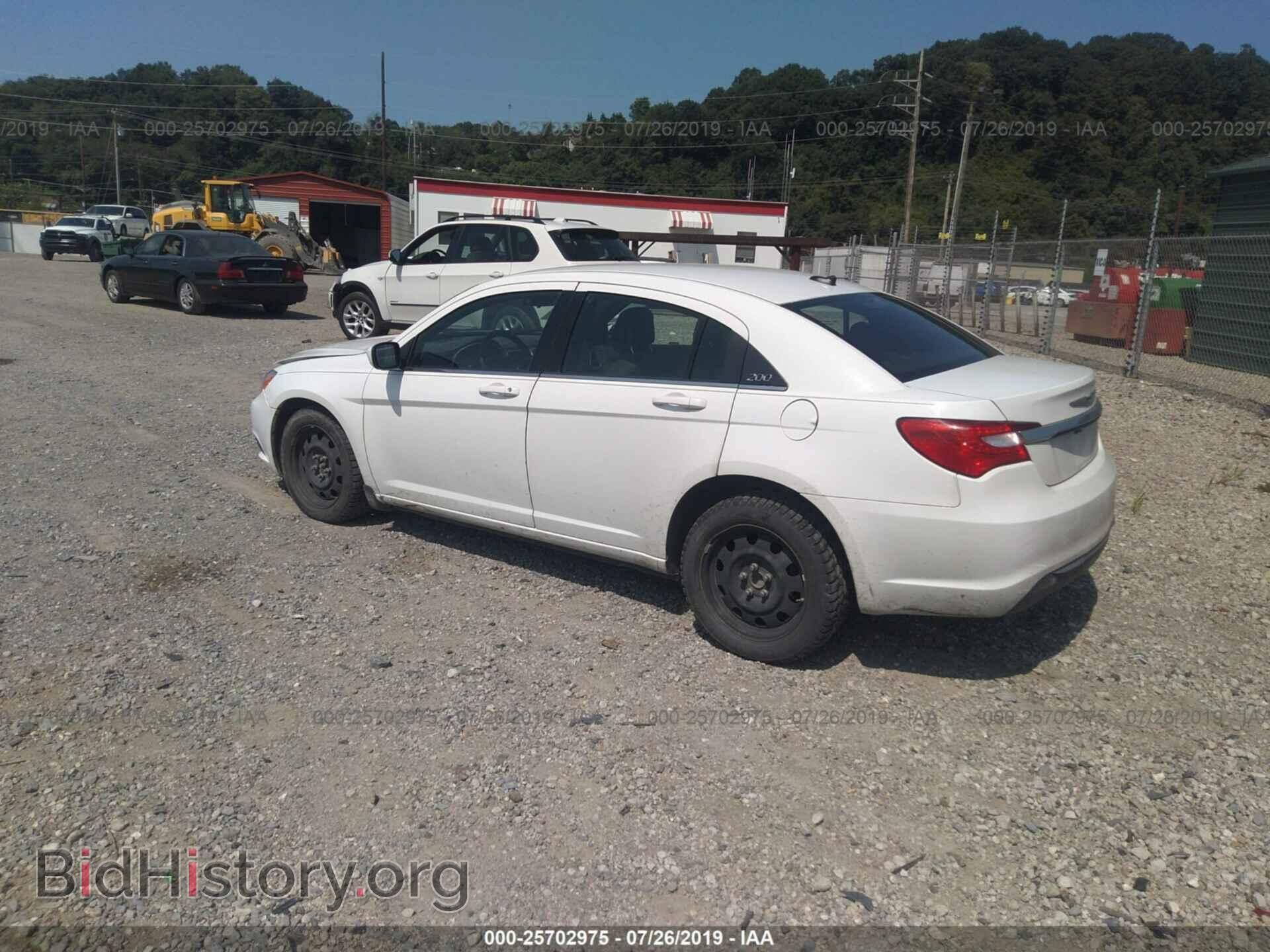 2012 CHRYSLER 200 - VIN: 1C3CCBAB7CN282021 - Фото 3