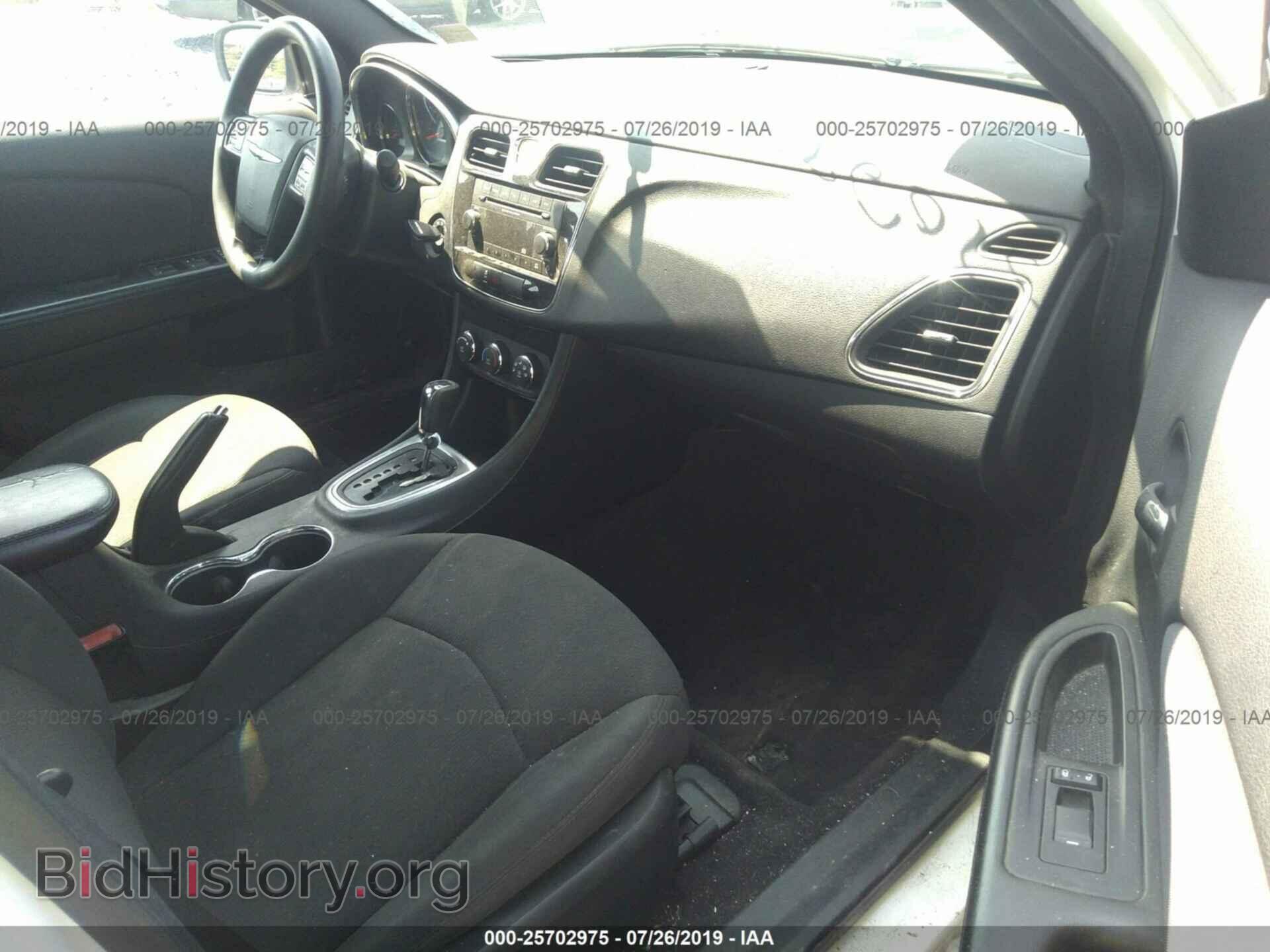 2012 CHRYSLER 200 - VIN: 1C3CCBAB7CN282021 - Фото 5