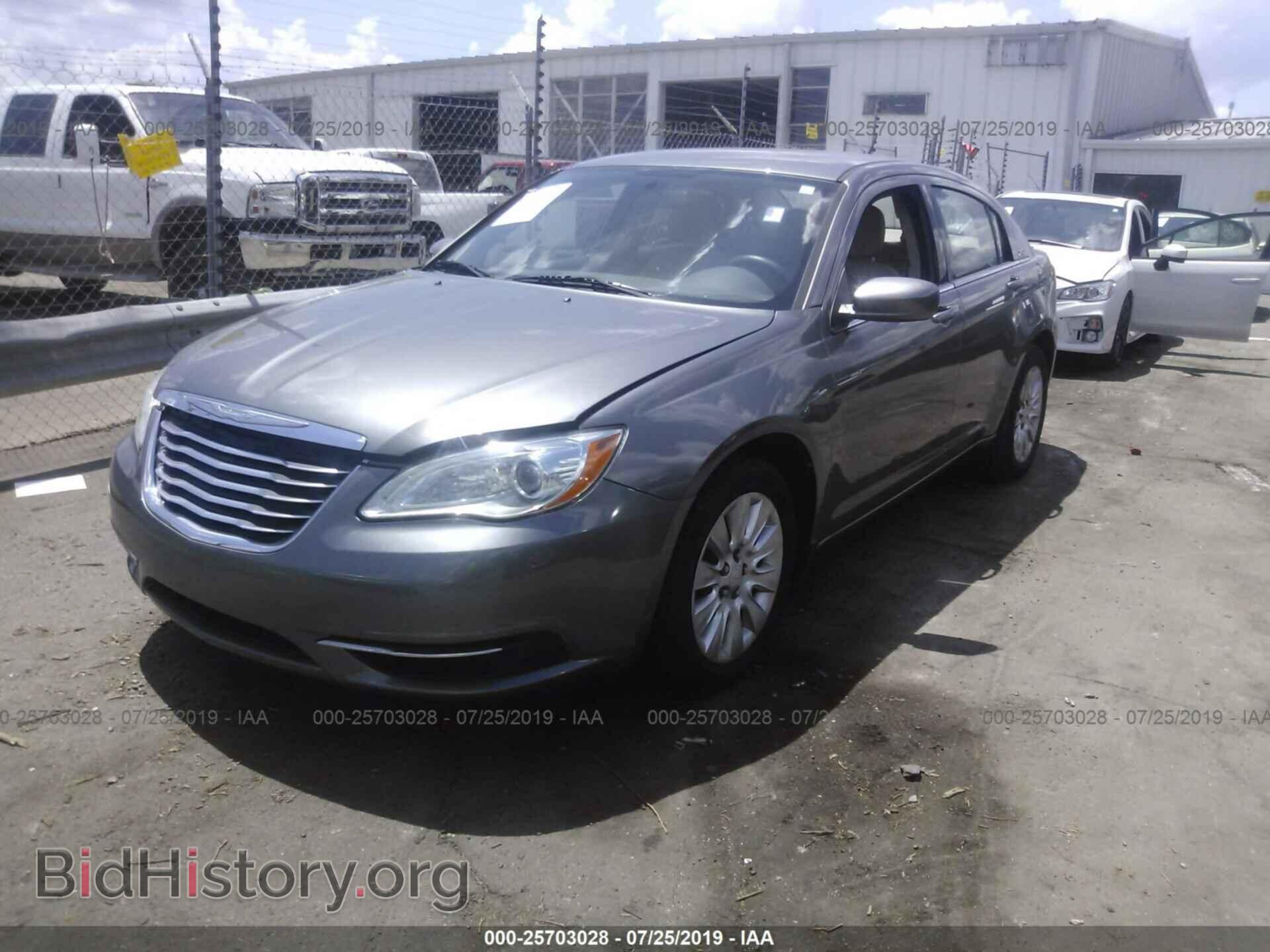 2012 CHRYSLER 200 - VIN: 1C3CCBABXCN120965 - Фото 2
