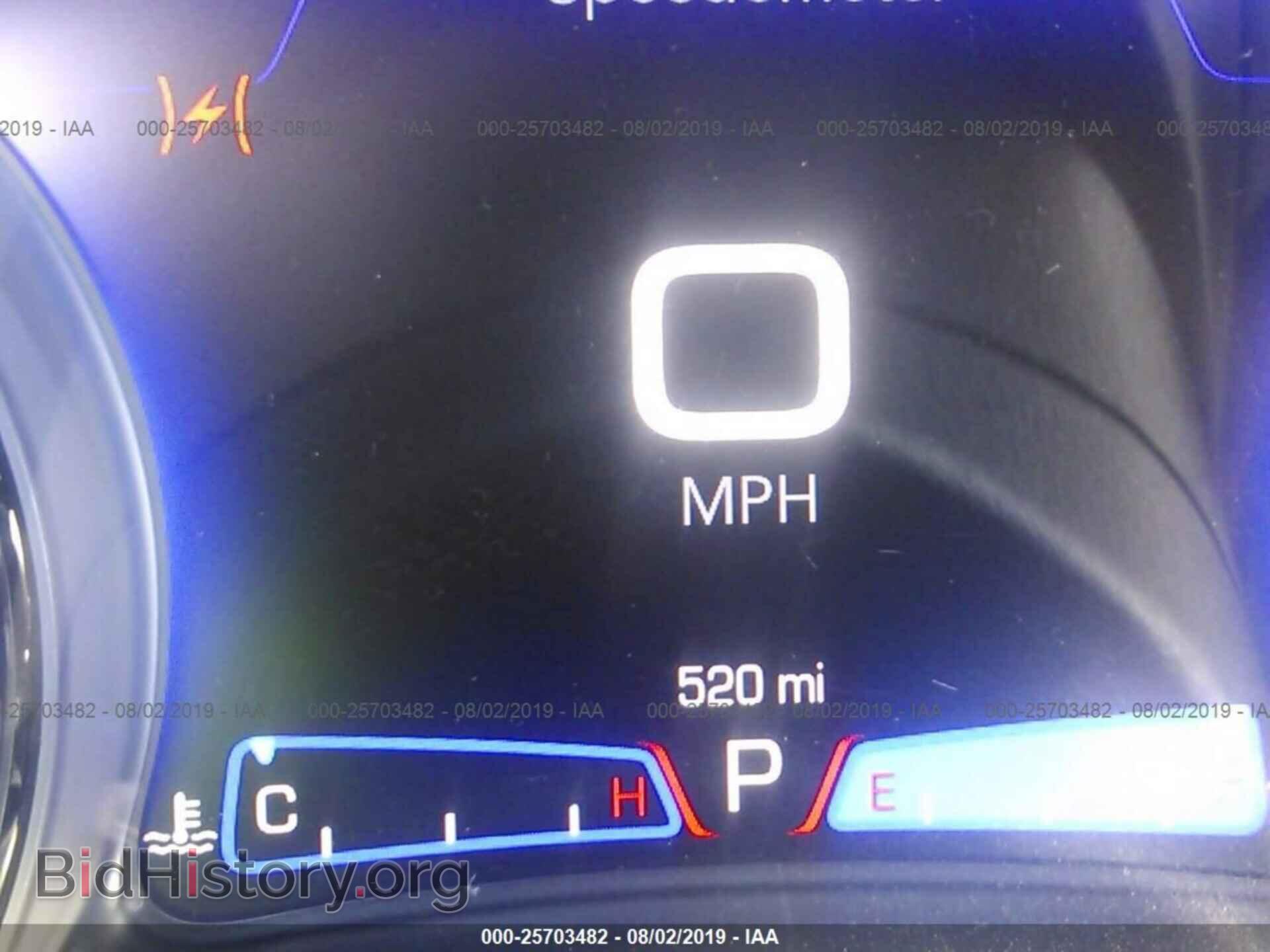 2019 CHRYSLER 300 - VIN: 2C3CCABG3KH686719 - Фото 7