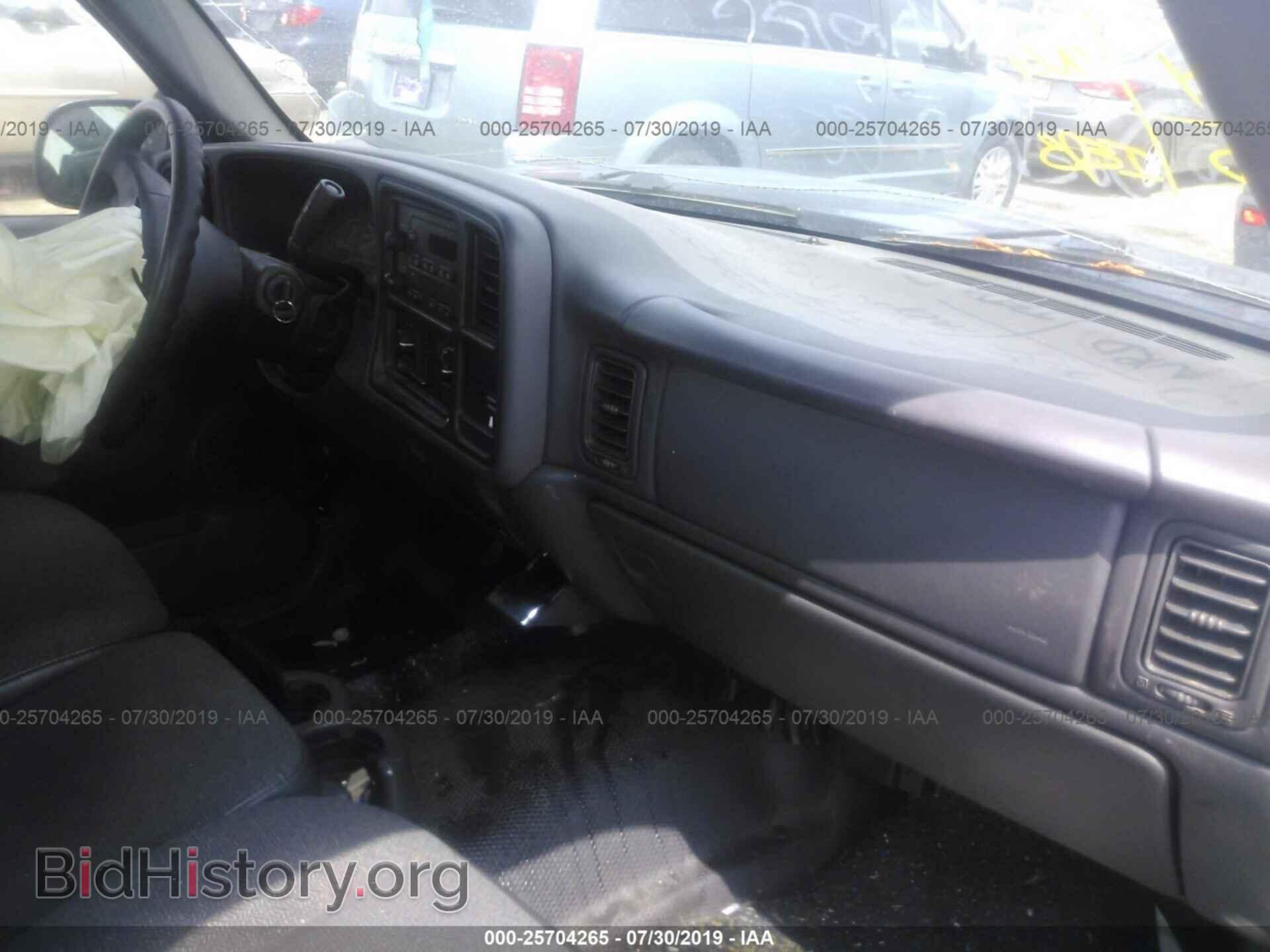 2004 GMC NEW SIERRA - VIN: 1GTEC14XX4Z337870 - Фото 5