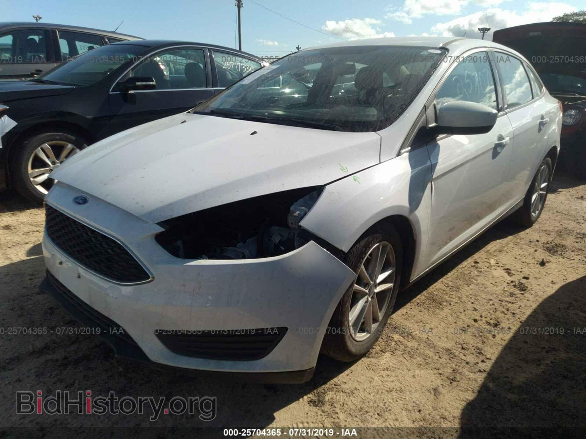 2018 FORD FOCUS - VIN: 1FADP3F25JL257071 - Фото 2