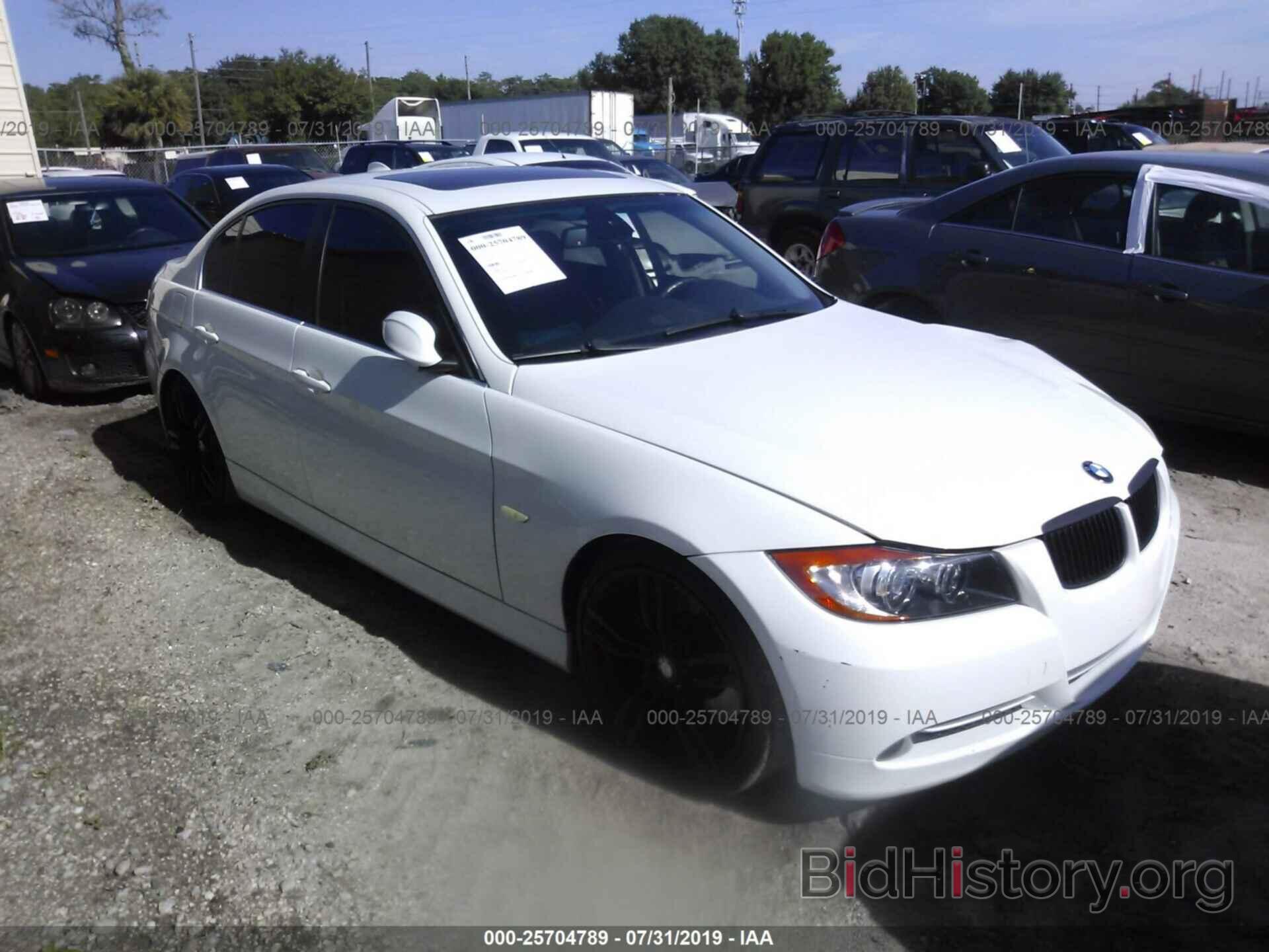 Photo WBAVB73507PA88890 - BMW 335 2007