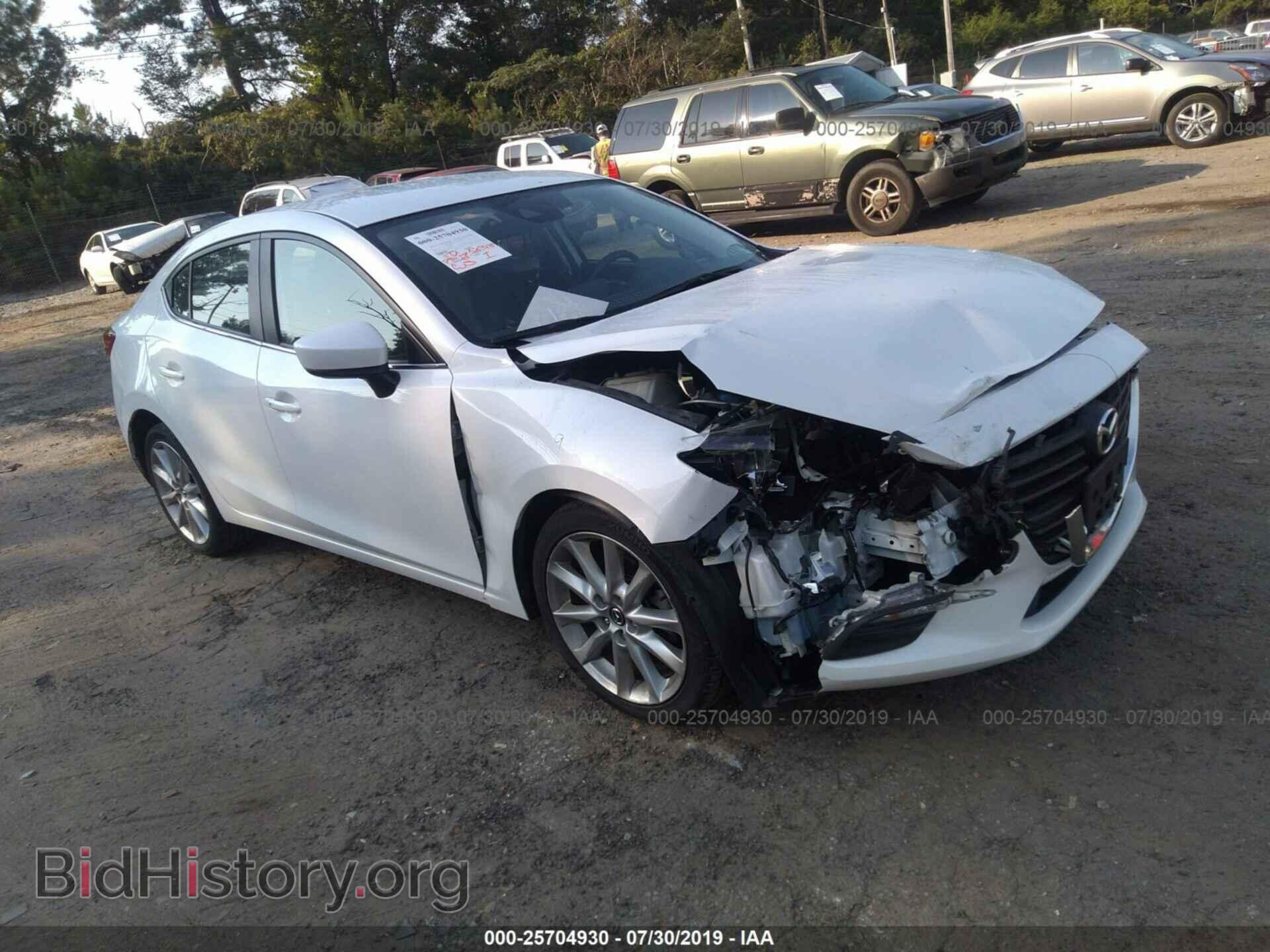 Фотография 3MZBN1V7XHM105687 - MAZDA 3 2017