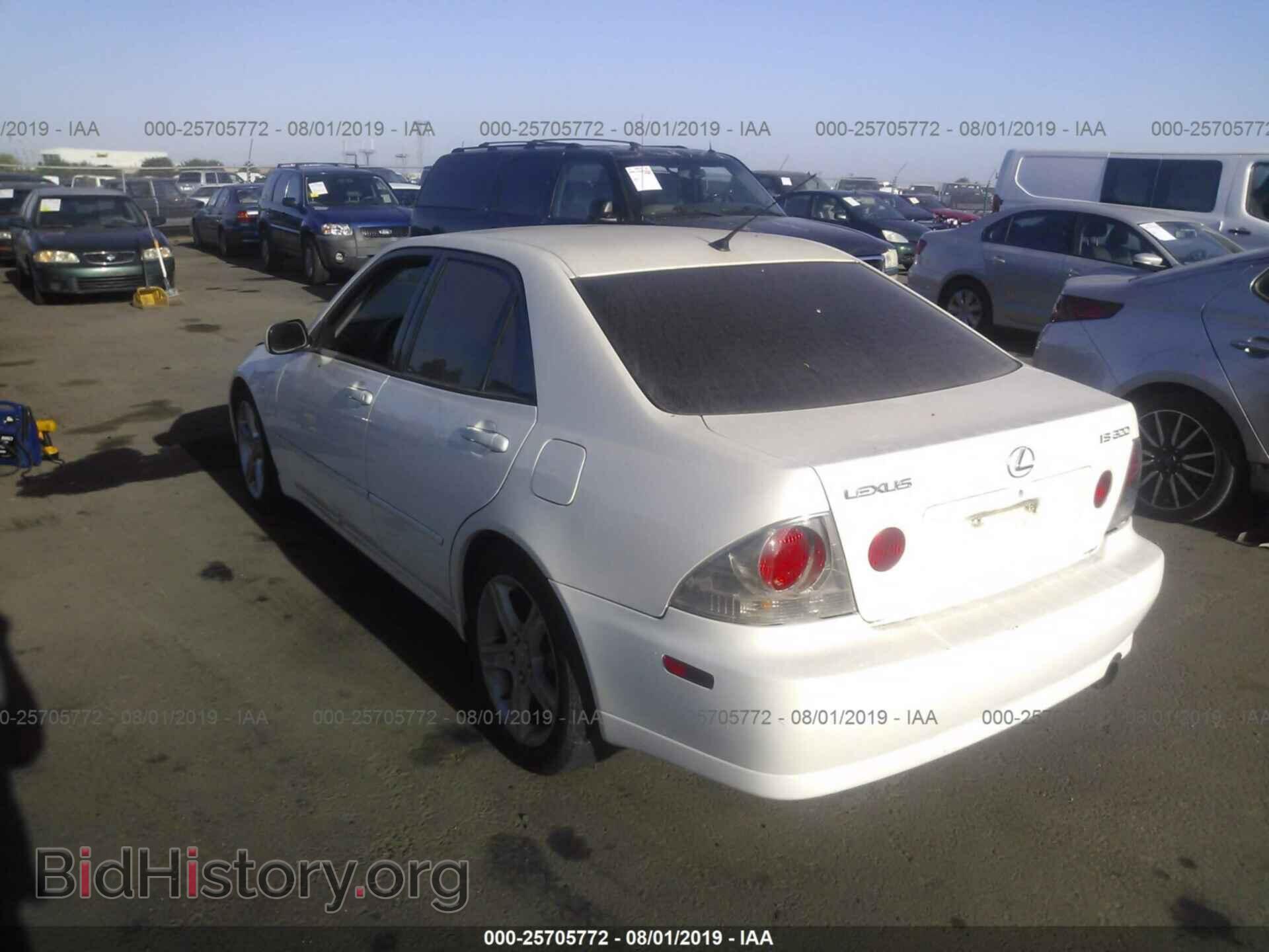 2001 LEXUS IS - VIN: JTHBD182X10022855 - Photo 3