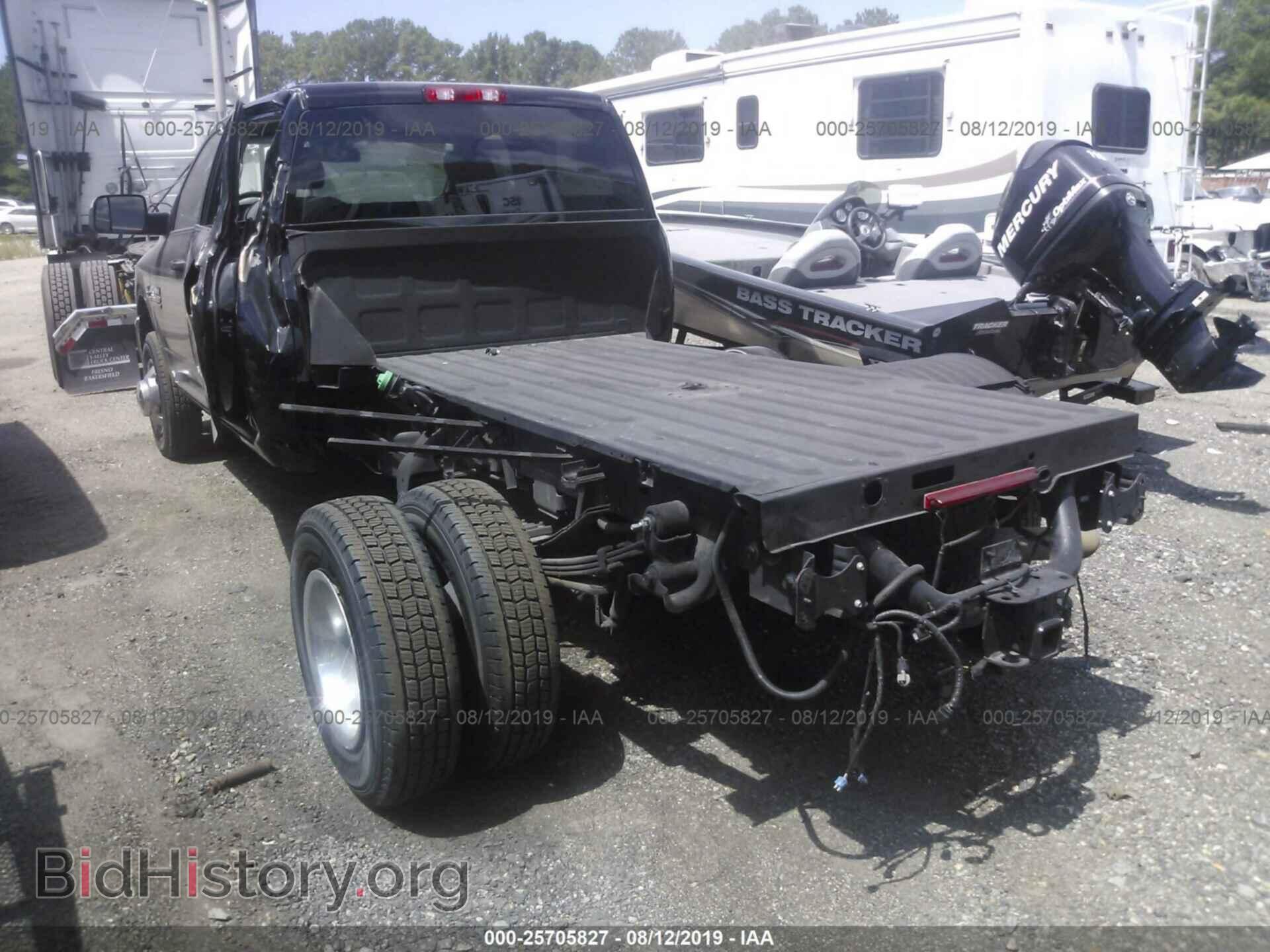 2018 RAM 3500 - VIN: 3C63RRGL2JG211759 - Фото 3